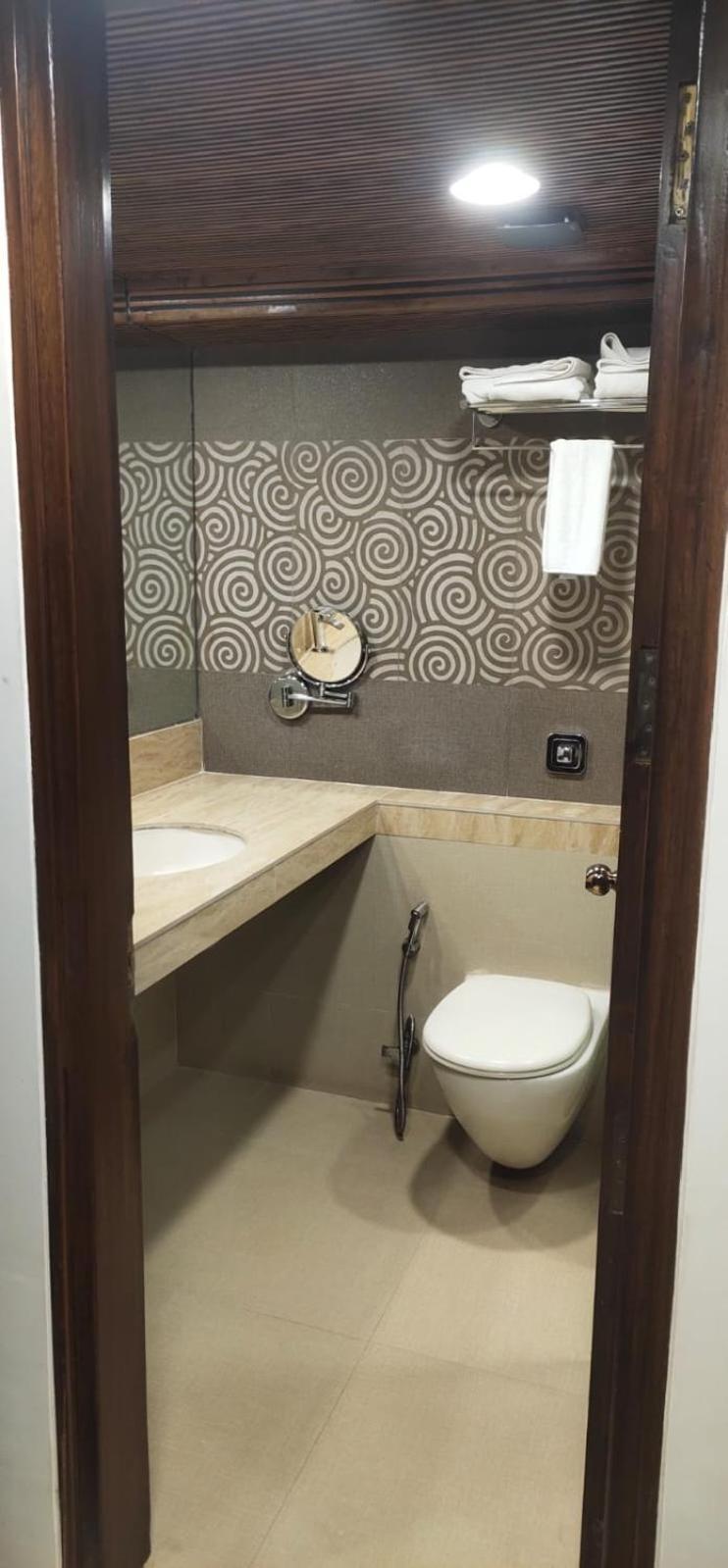 Sai Hotel 3*