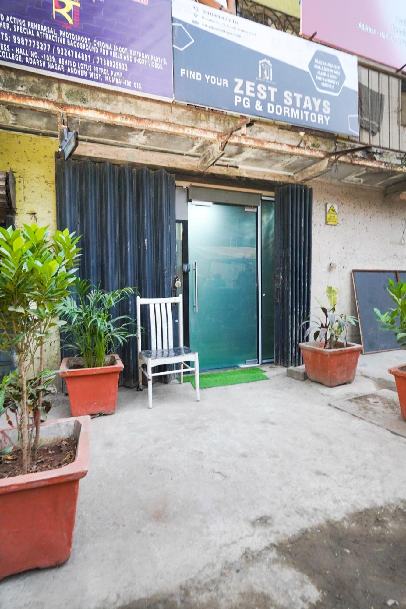 Hostel Zest 1054-andheri West *