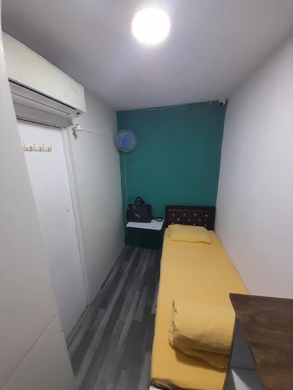 Hostel Sinhassan Juhu