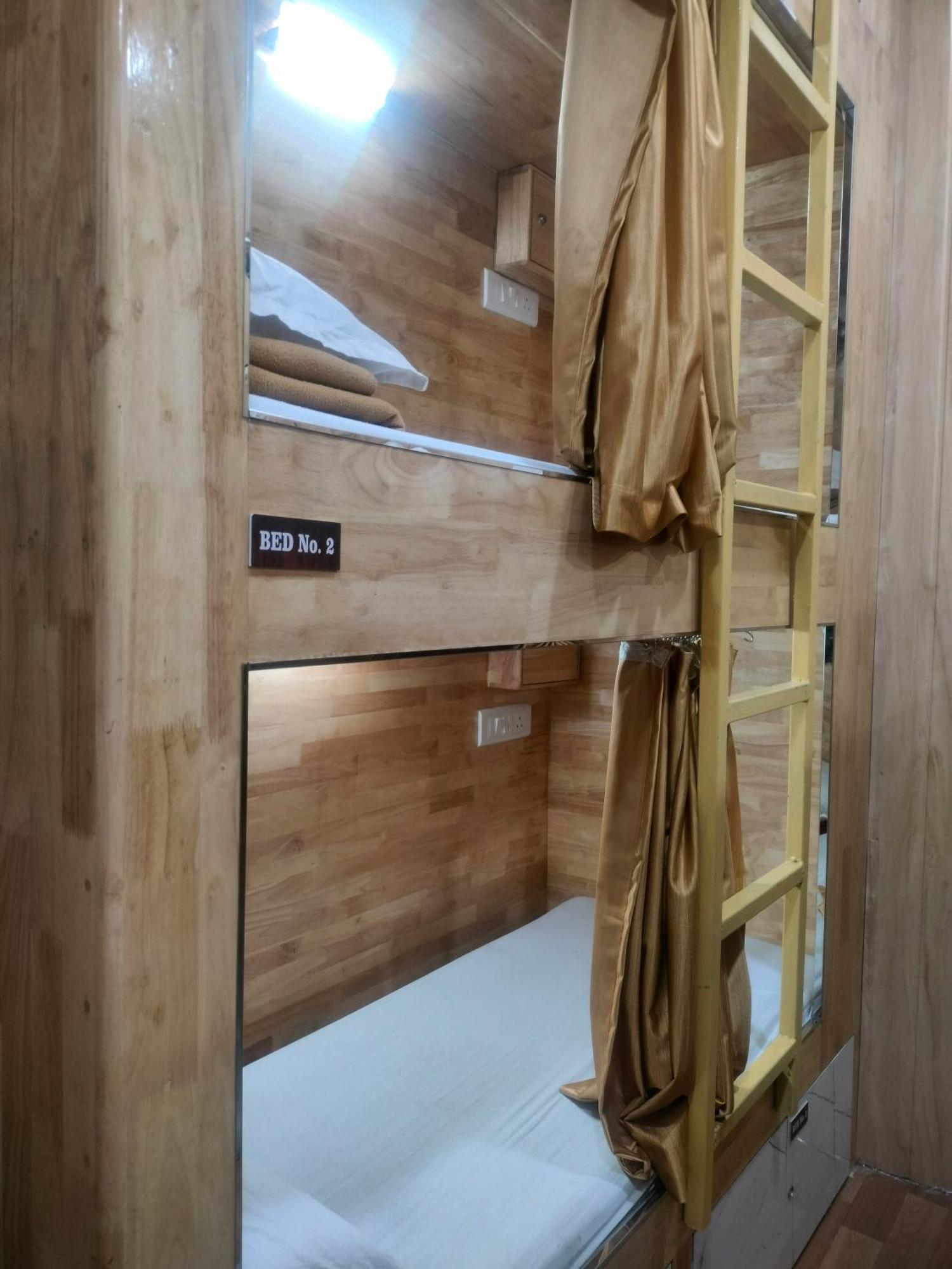 Breeze Bed Space Mumbai