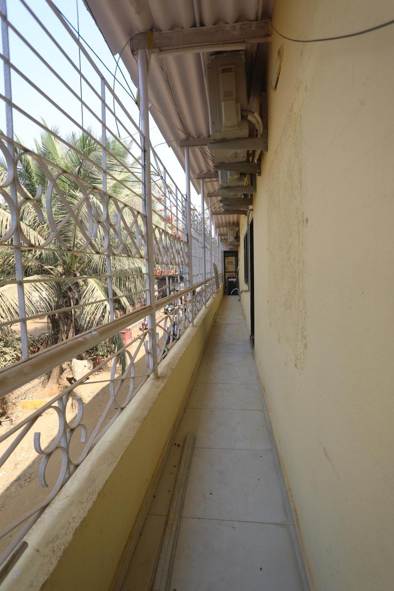 Mango Goregaon & Pg Hostel *