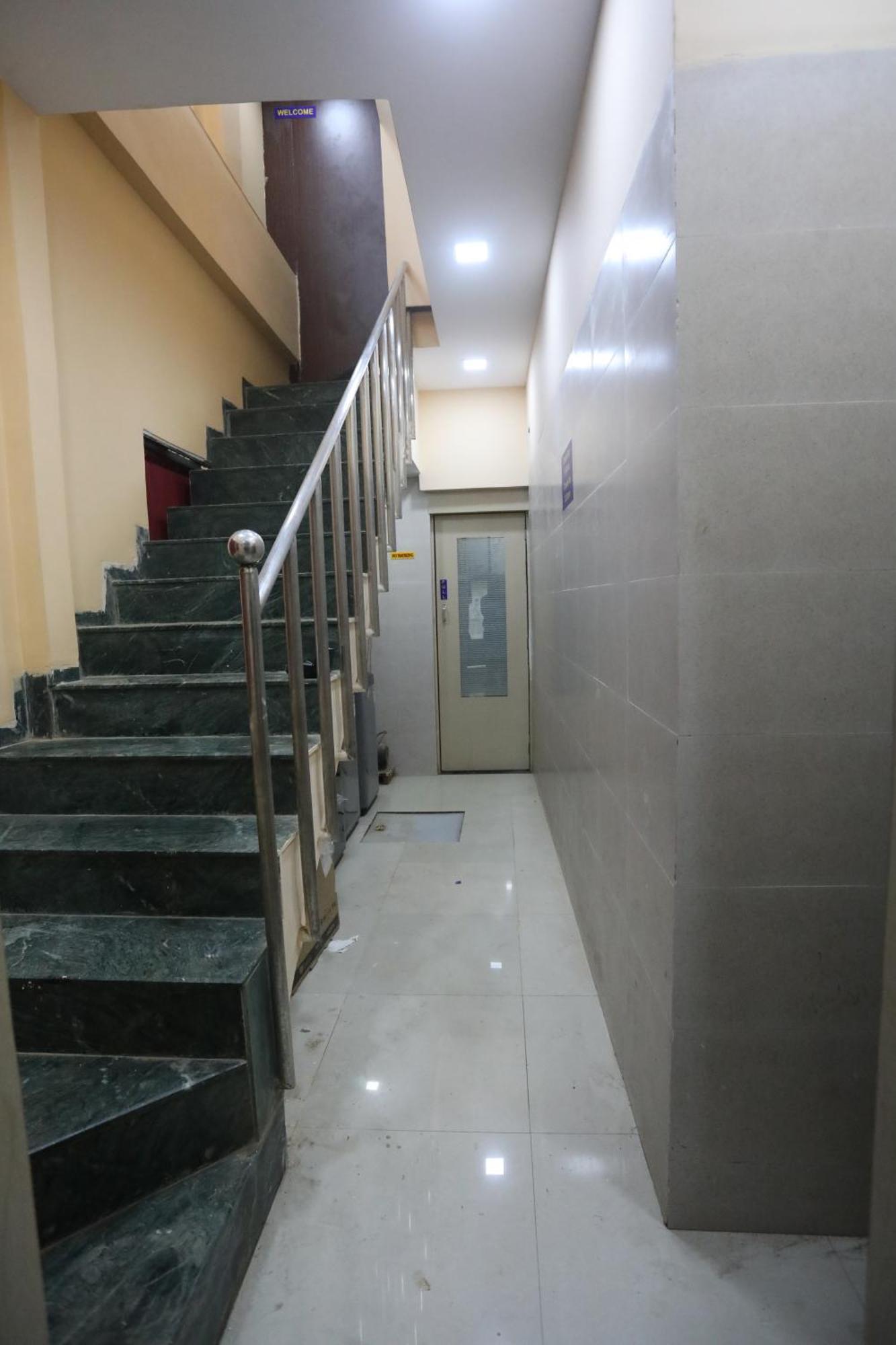 Hostel Mango Goregaon & Pg *