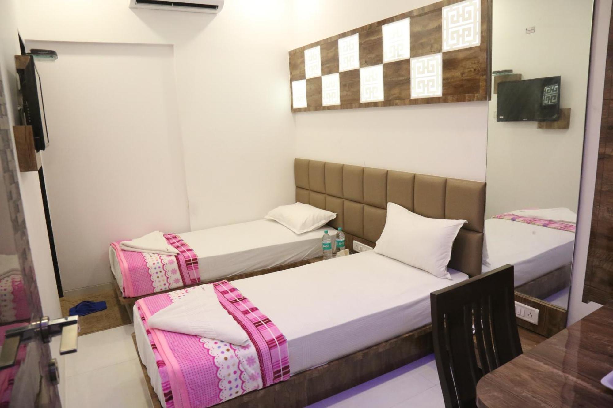 Magnum Airport T-2 Hotel Mumbai