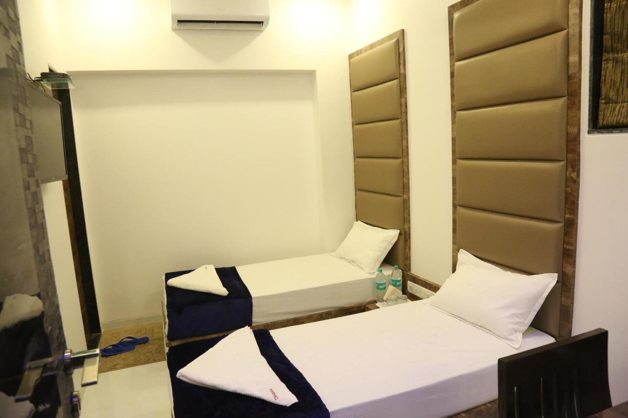 Hotel Magnum Airport T-2