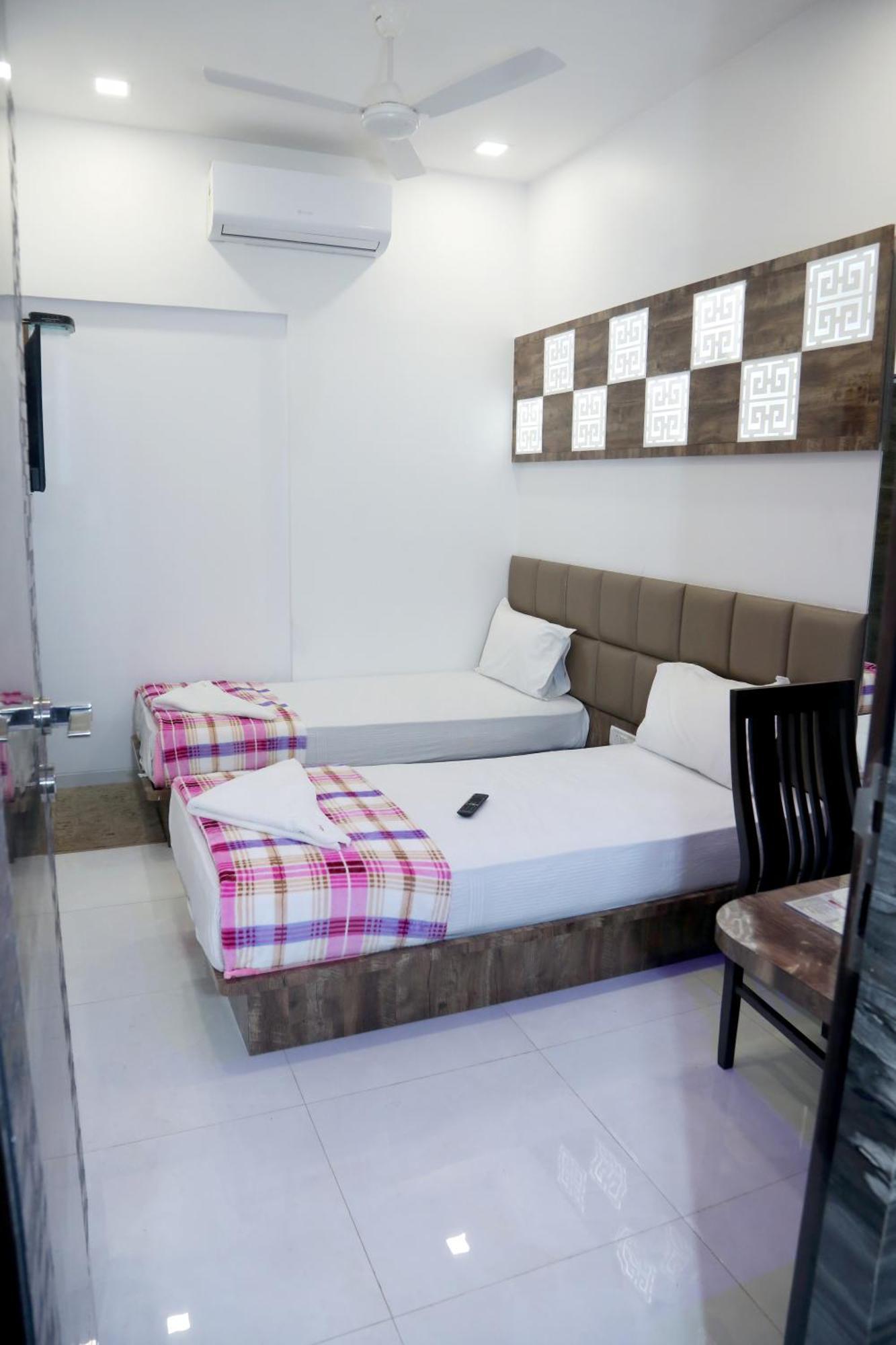 Magnum Airport T-2 Hotel 3*