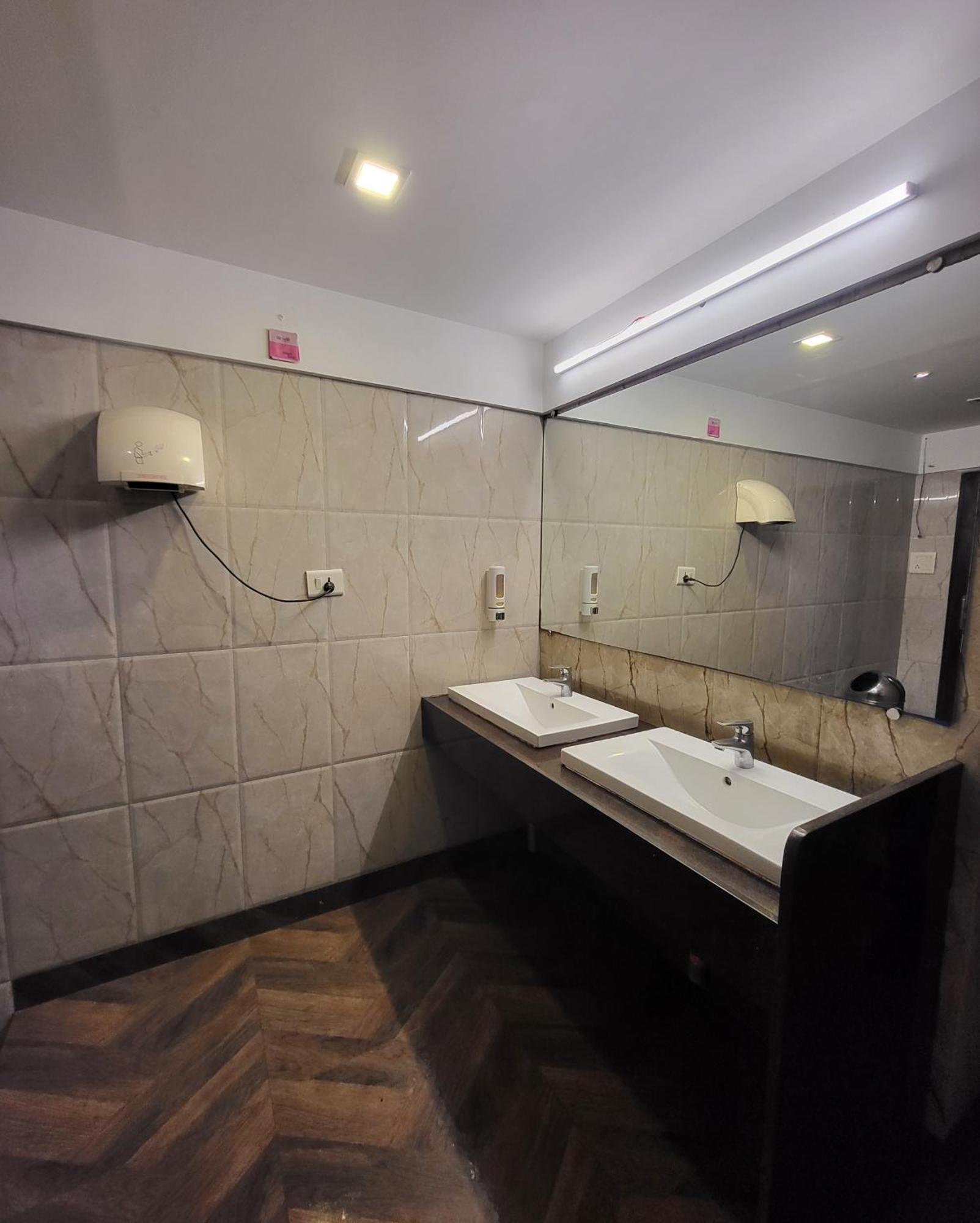 Maharana Chembur Hotel