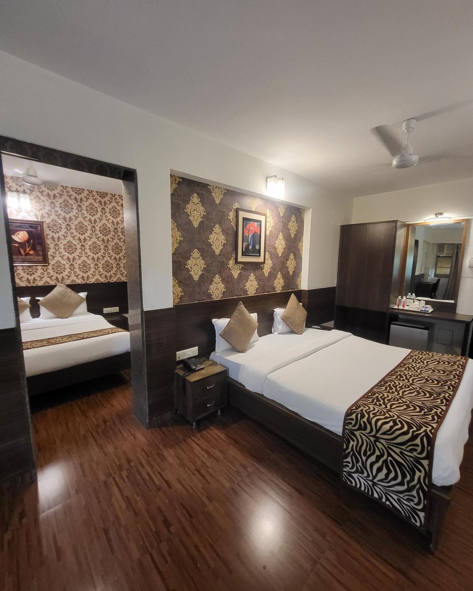 Maharana Chembur Hotel