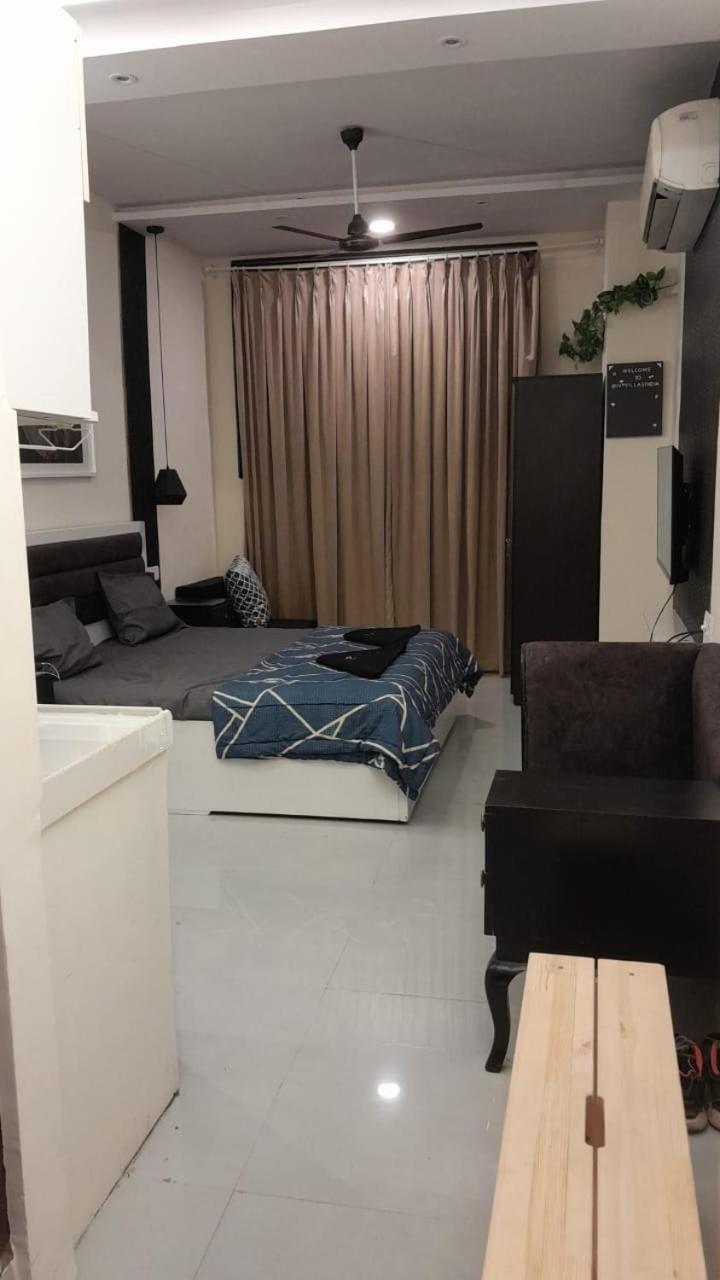 Ivy Splendour Private A, Oshiwara *