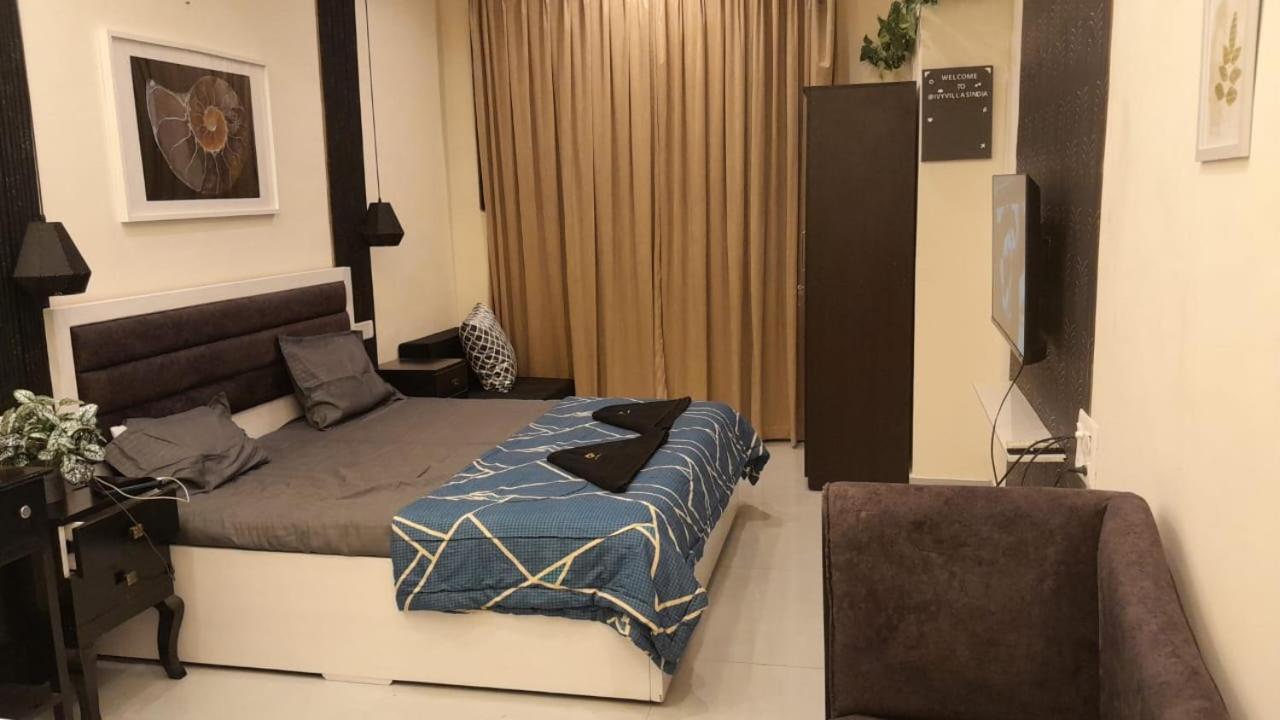 Ivy Splendour Private A, Oshiwara Mumbai