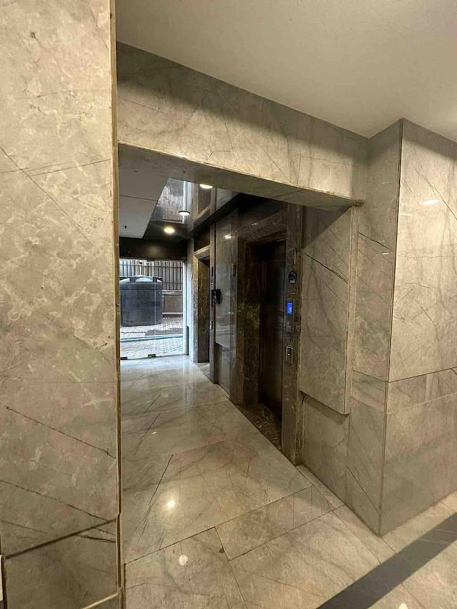 Apartment Ivy Splendour Private A, Oshiwara *
