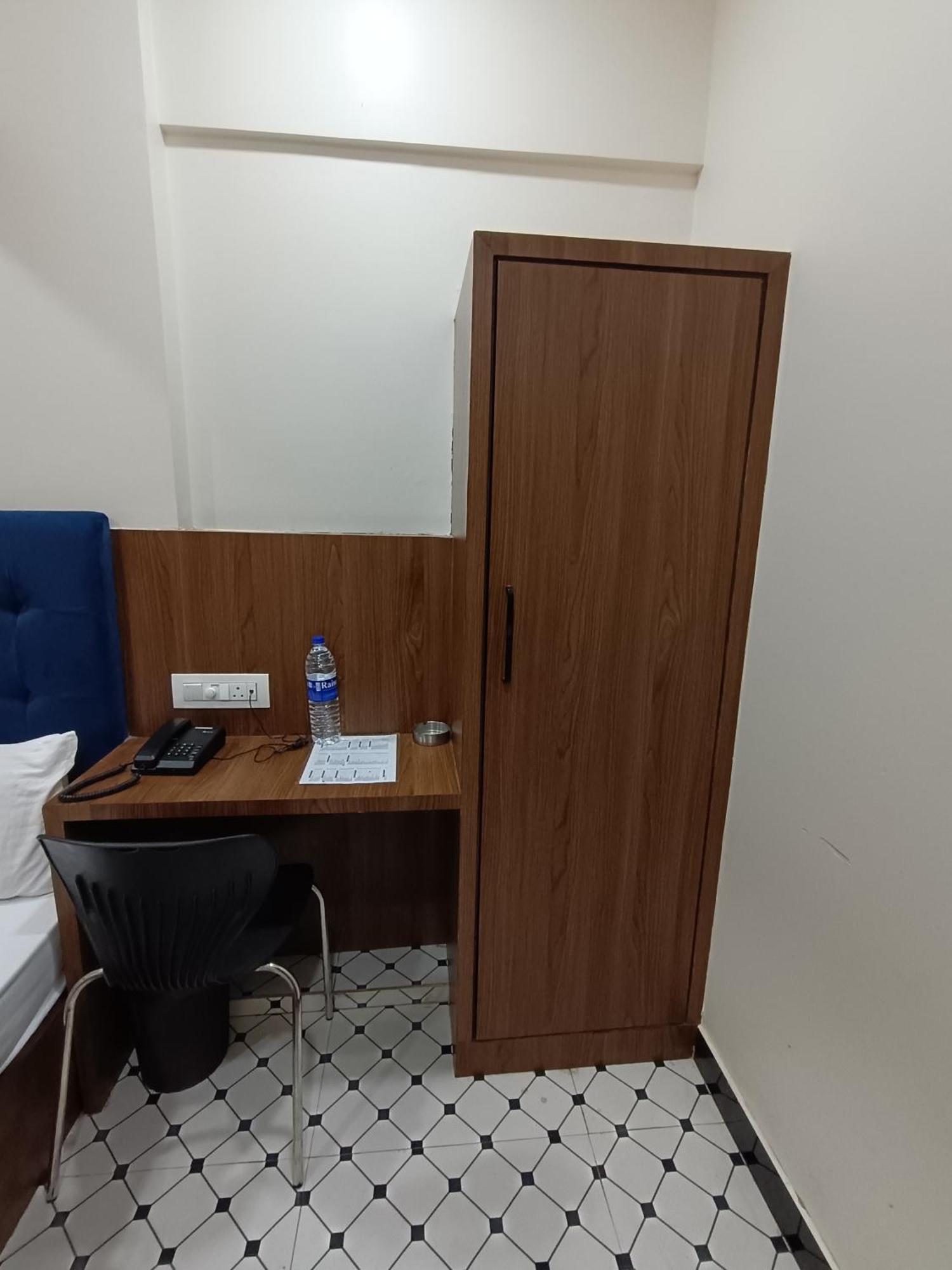 Hotel Best Hotel 3*
