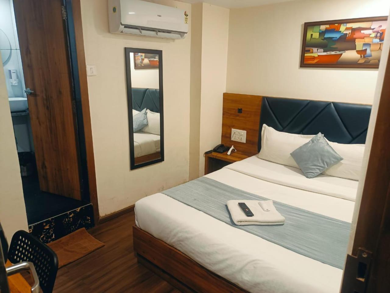 Dc Comfort-andheri West Guest house
