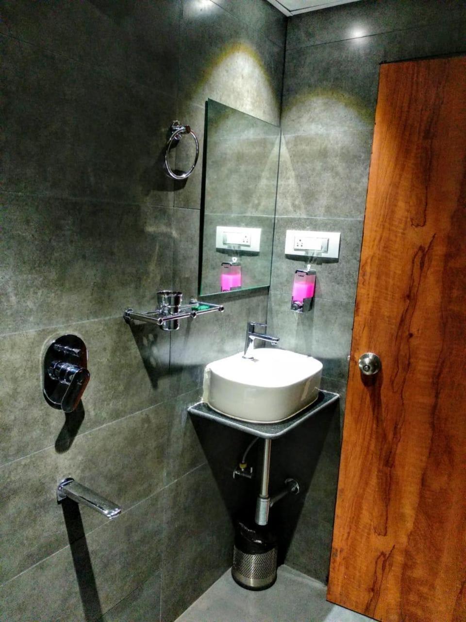 Guest house Dc Comfort-andheri West