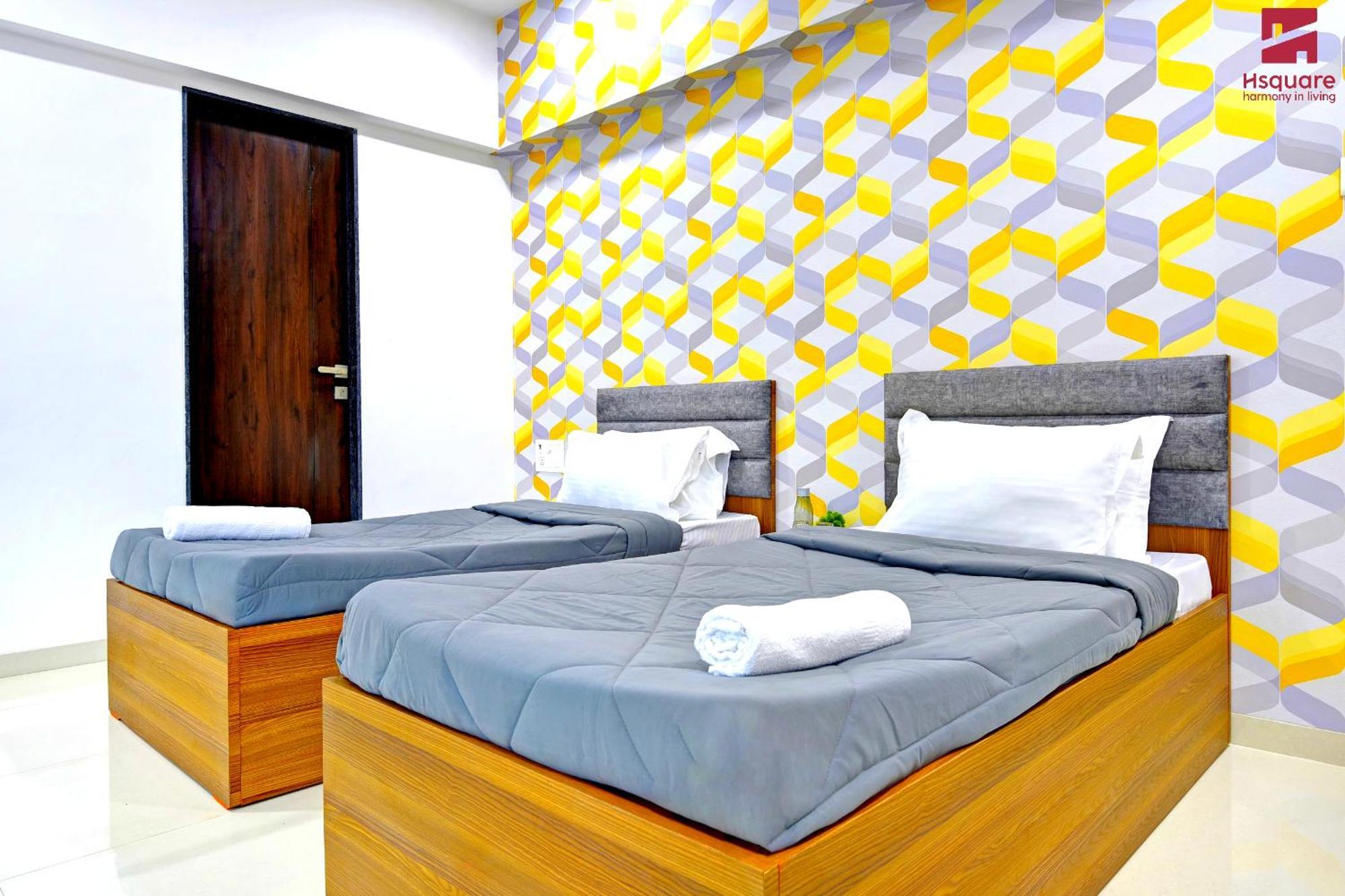 Hsquare Luxury Goregaon * Mumbai