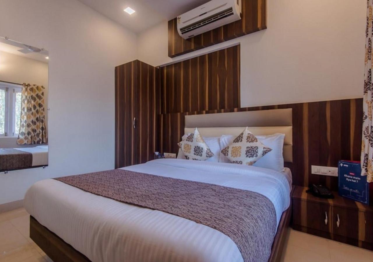Golden Palms Hotel Mumbai