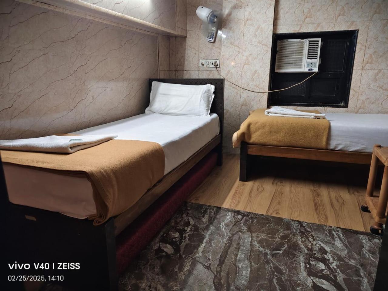 Hotel Regal Plaza *
