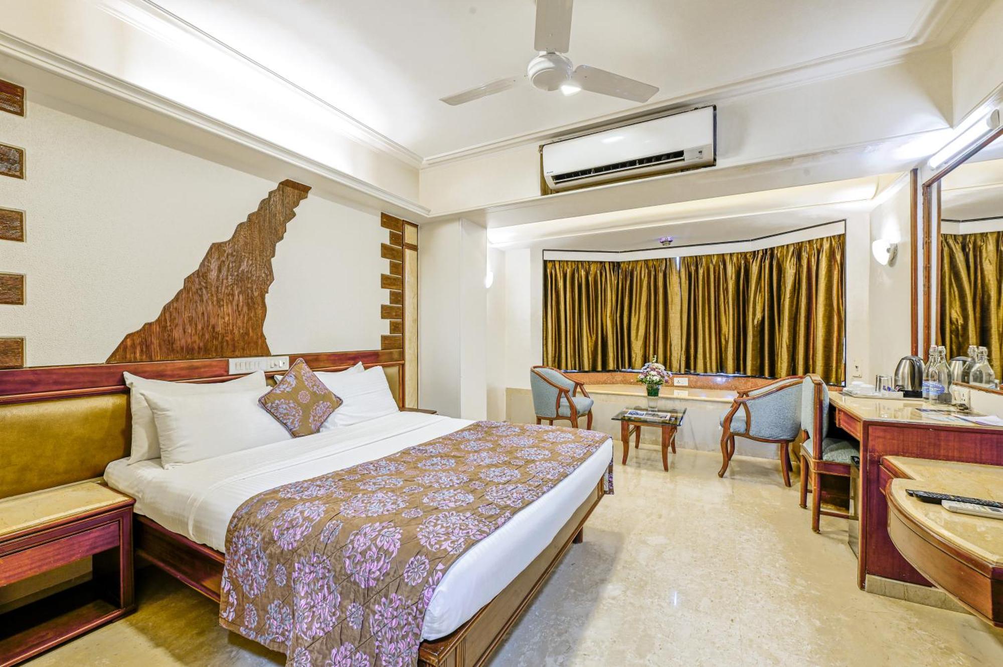 Hotel Regal Enclave