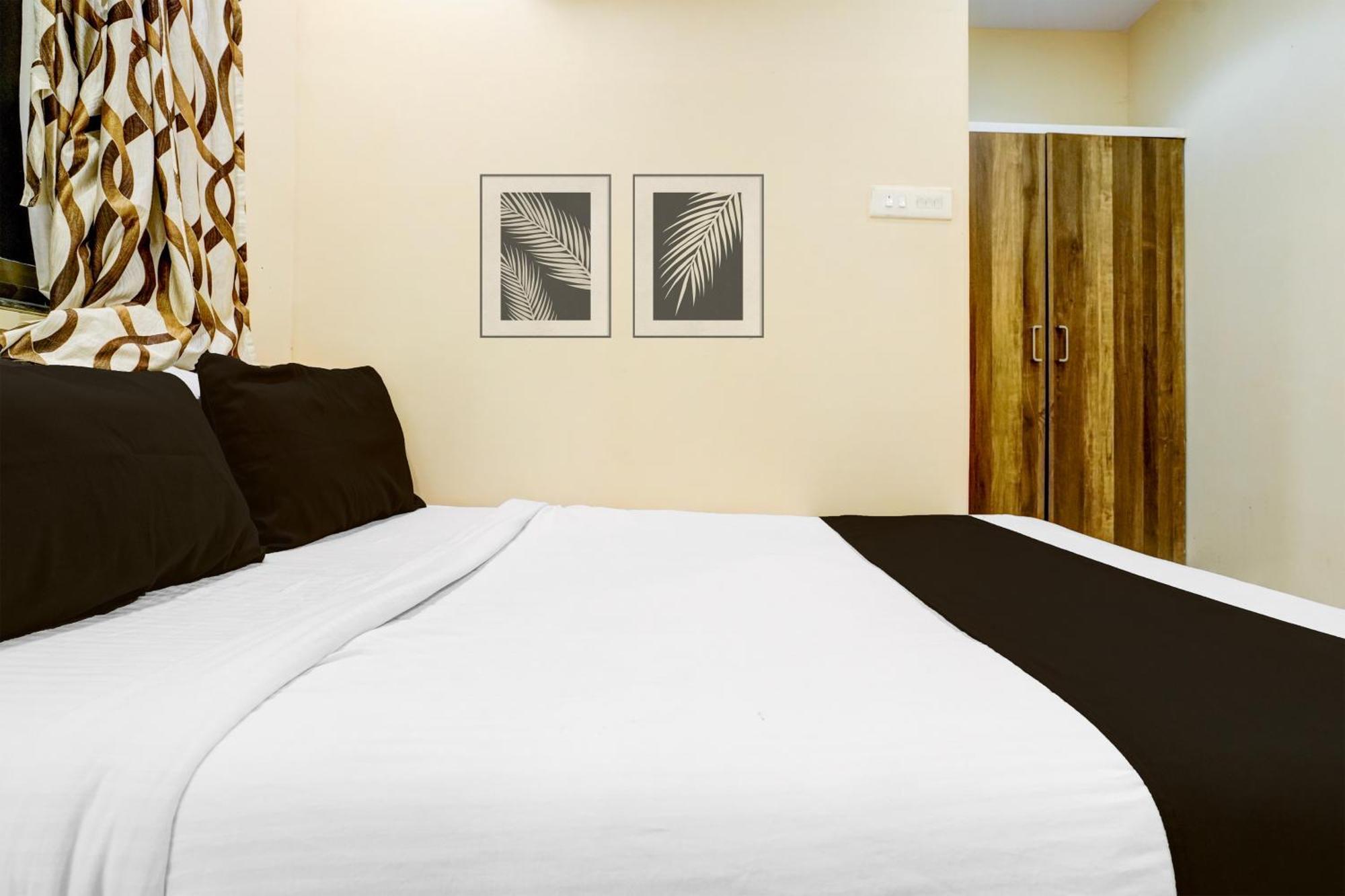 Hotel Super Collection O Airport Metro Andheri East