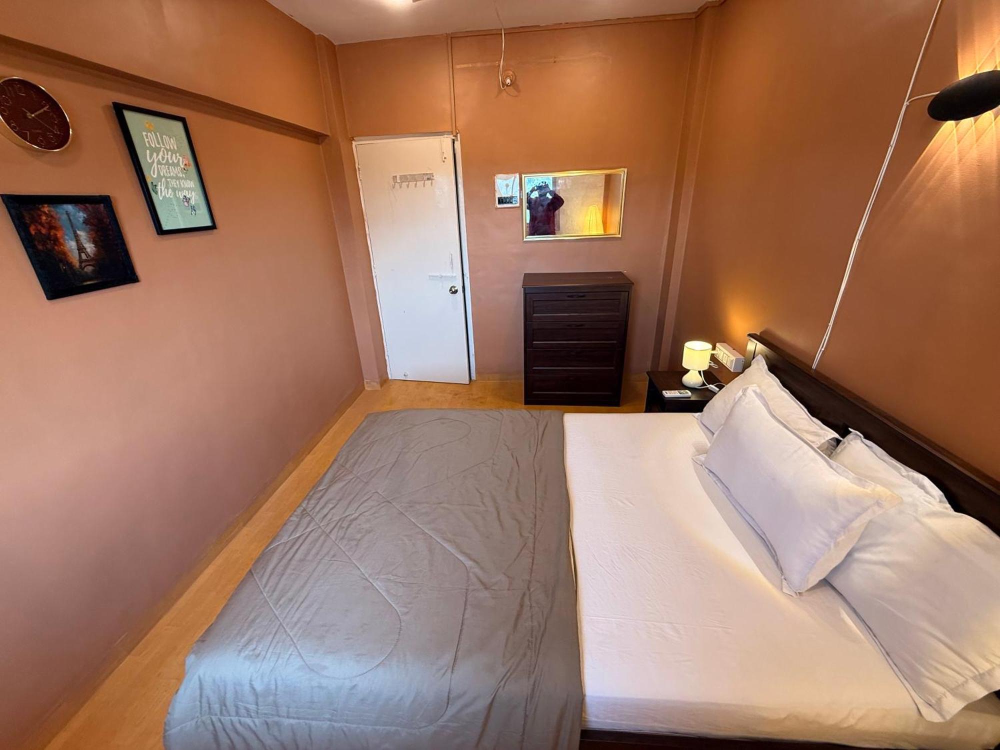 Elite 1 - 65'tv, Netflix&chill, Luxury 2bhk Mumbai