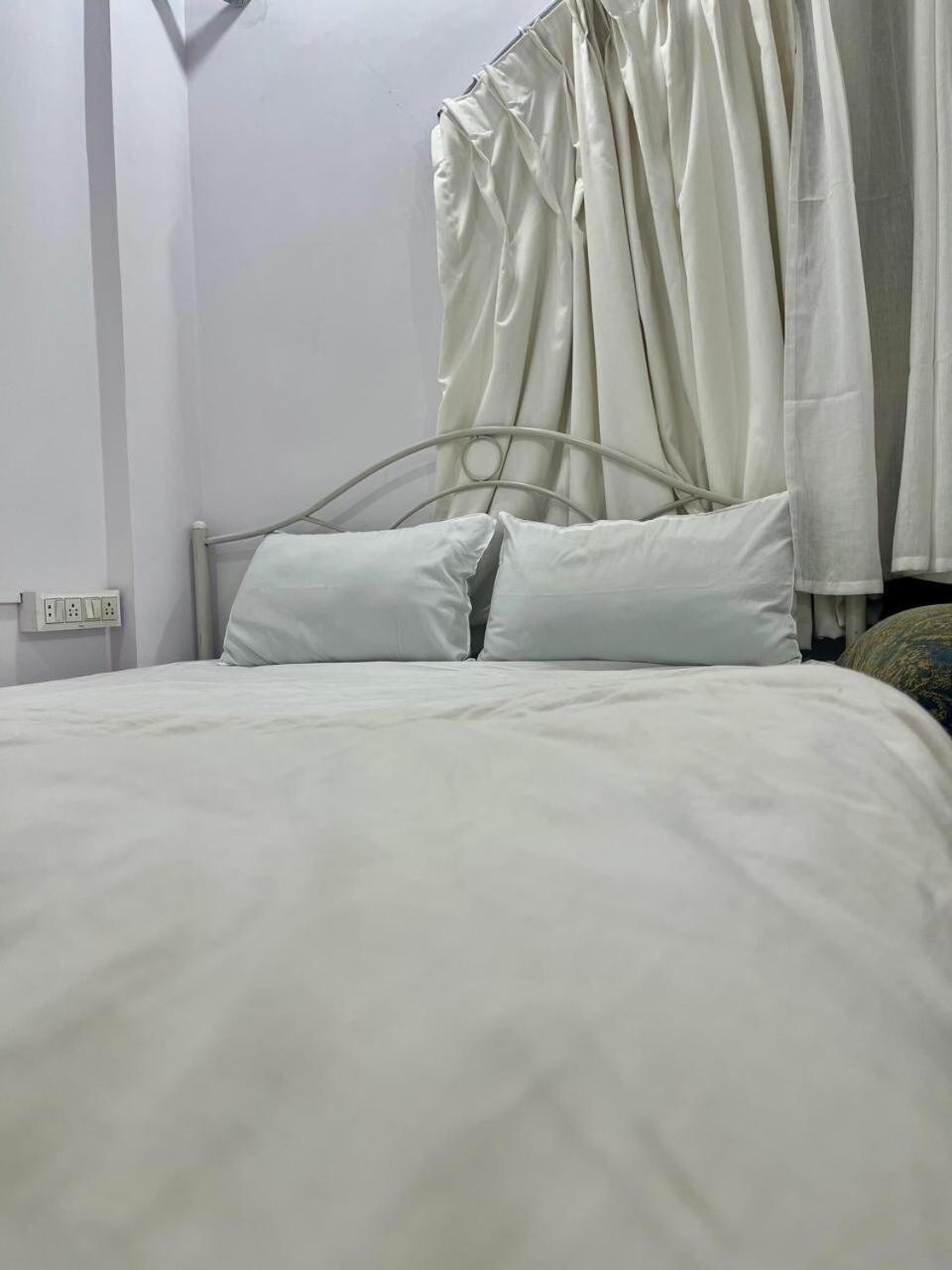 Friends And Family Group Villa- Borivali West Villa