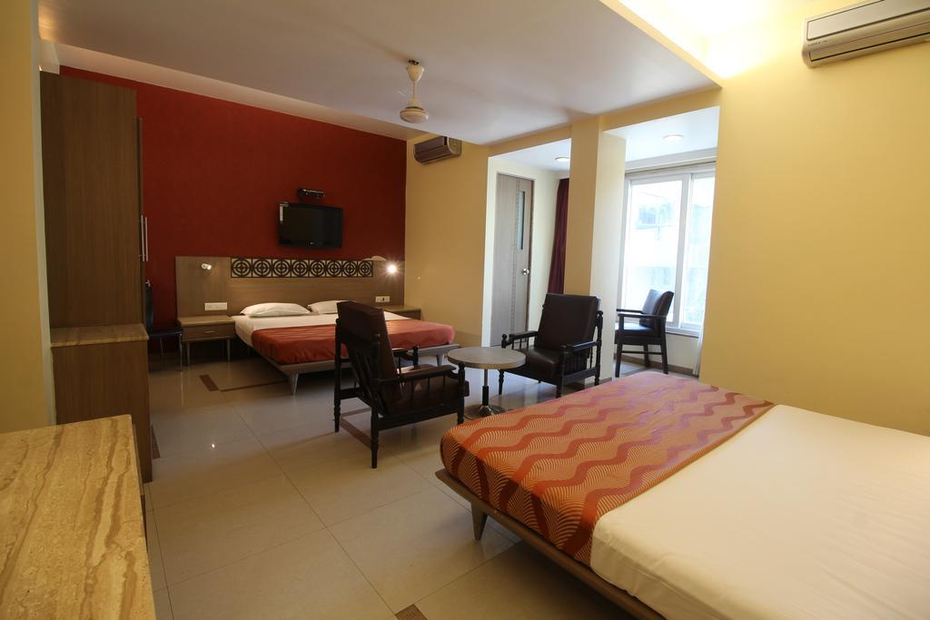 Hotel Samrat
