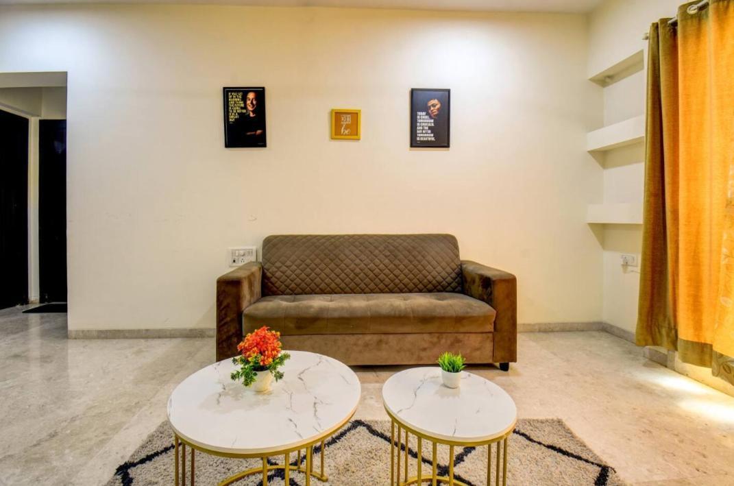 1 Private Bedroom In A 2bhk Near Bkc Kalina Apartment
