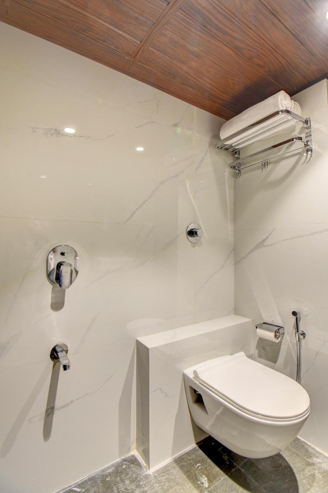 Majestic Crest Sakinaka 3* Mumbai