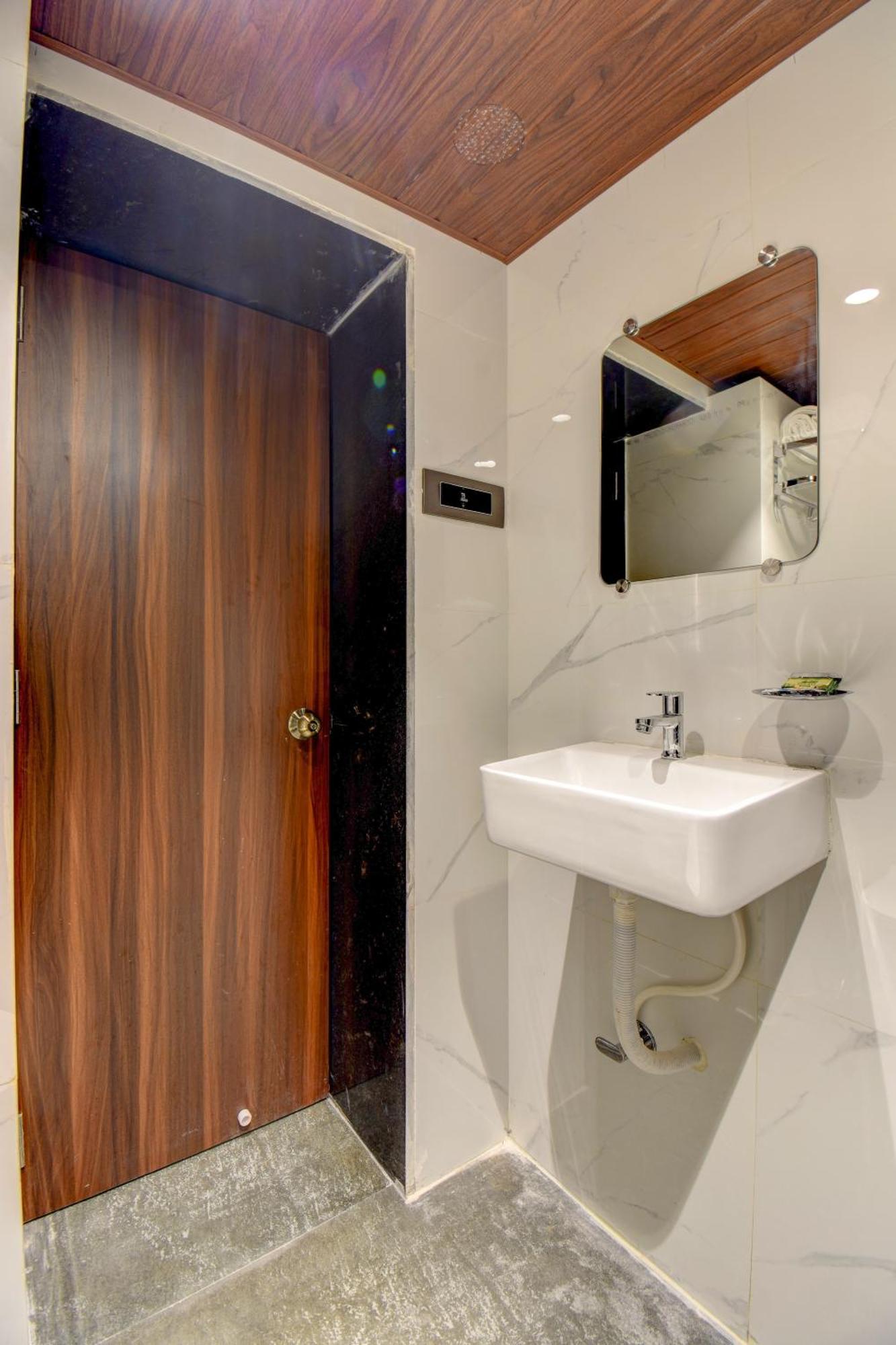 Majestic Crest Sakinaka 3* Mumbai
