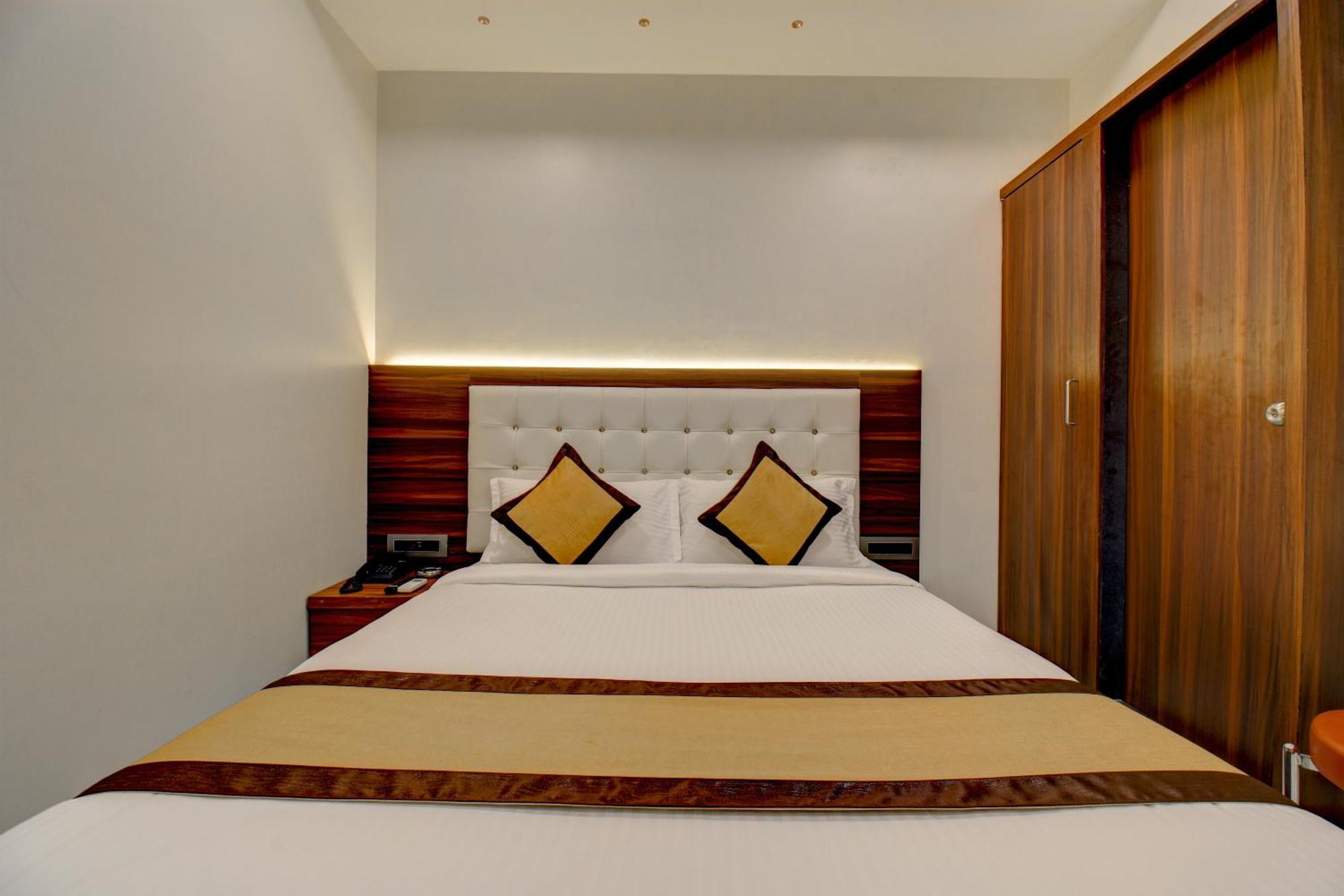 Hotel Majestic Crest Sakinaka