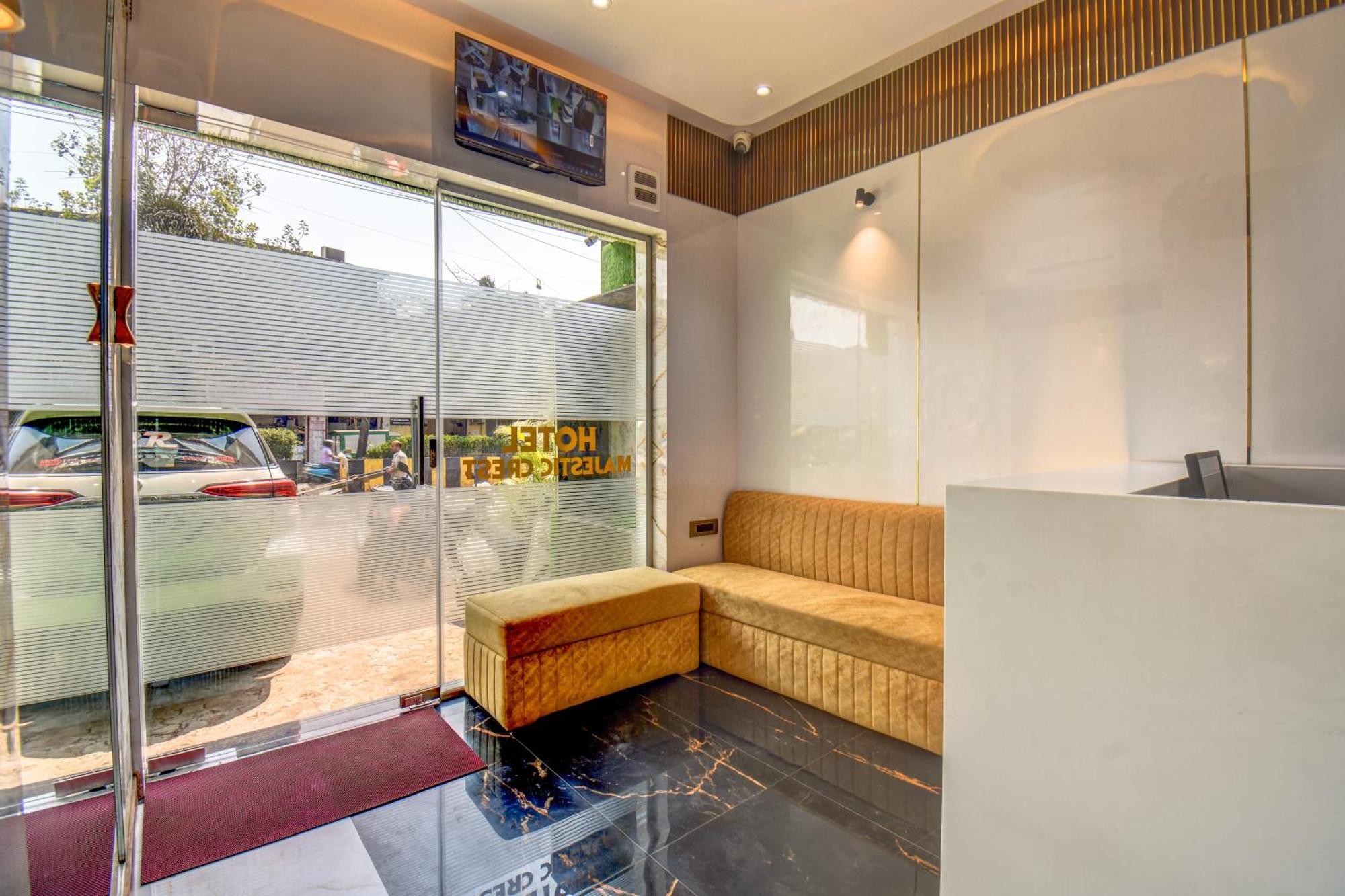 Hotel Majestic Crest Sakinaka