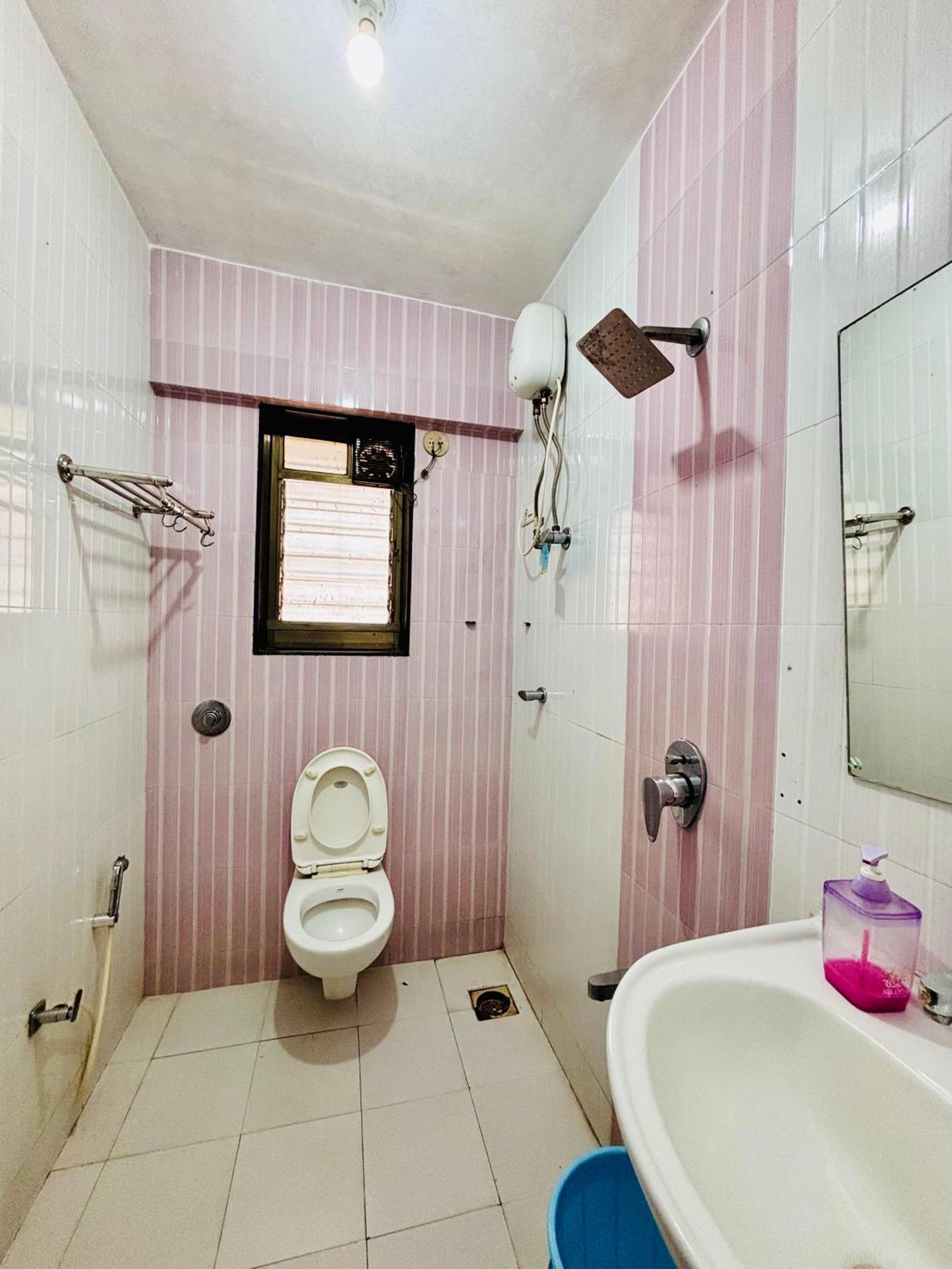 Bed & Breakfast Rio House Service Malad Mumbai