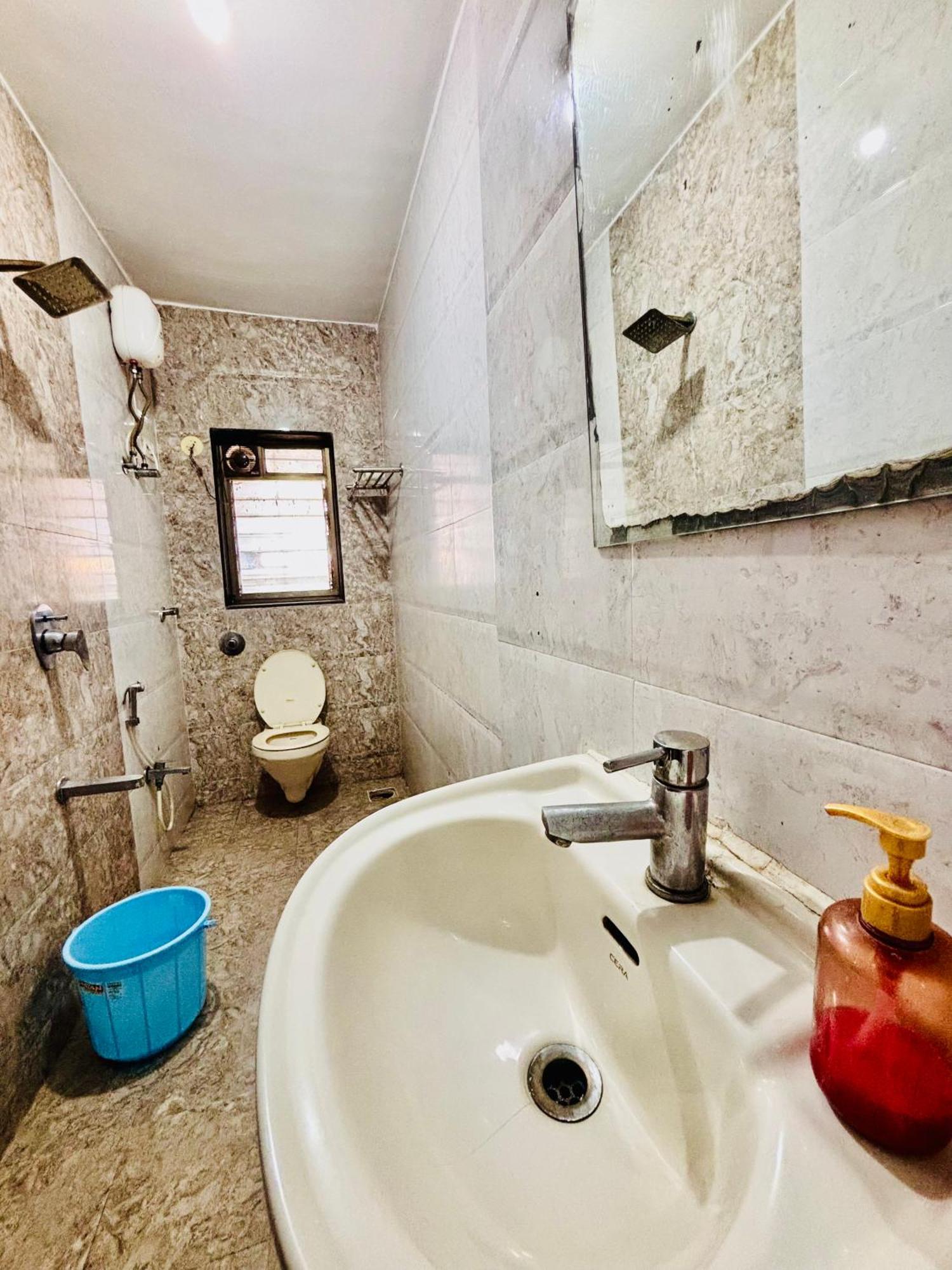 Bed & Breakfast Rio House Service Malad Mumbai