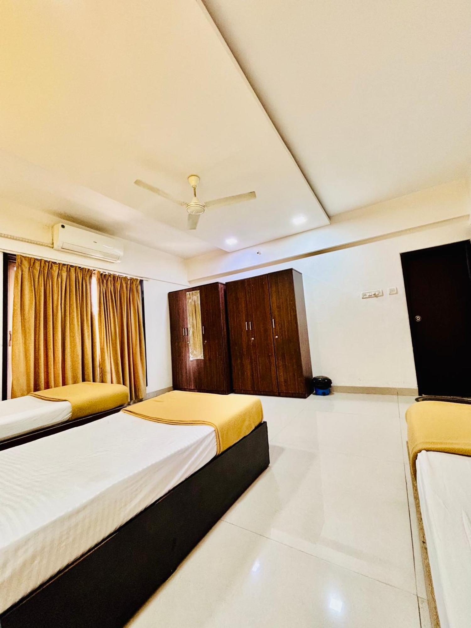 Rio House Service Malad Bed & Breakfast