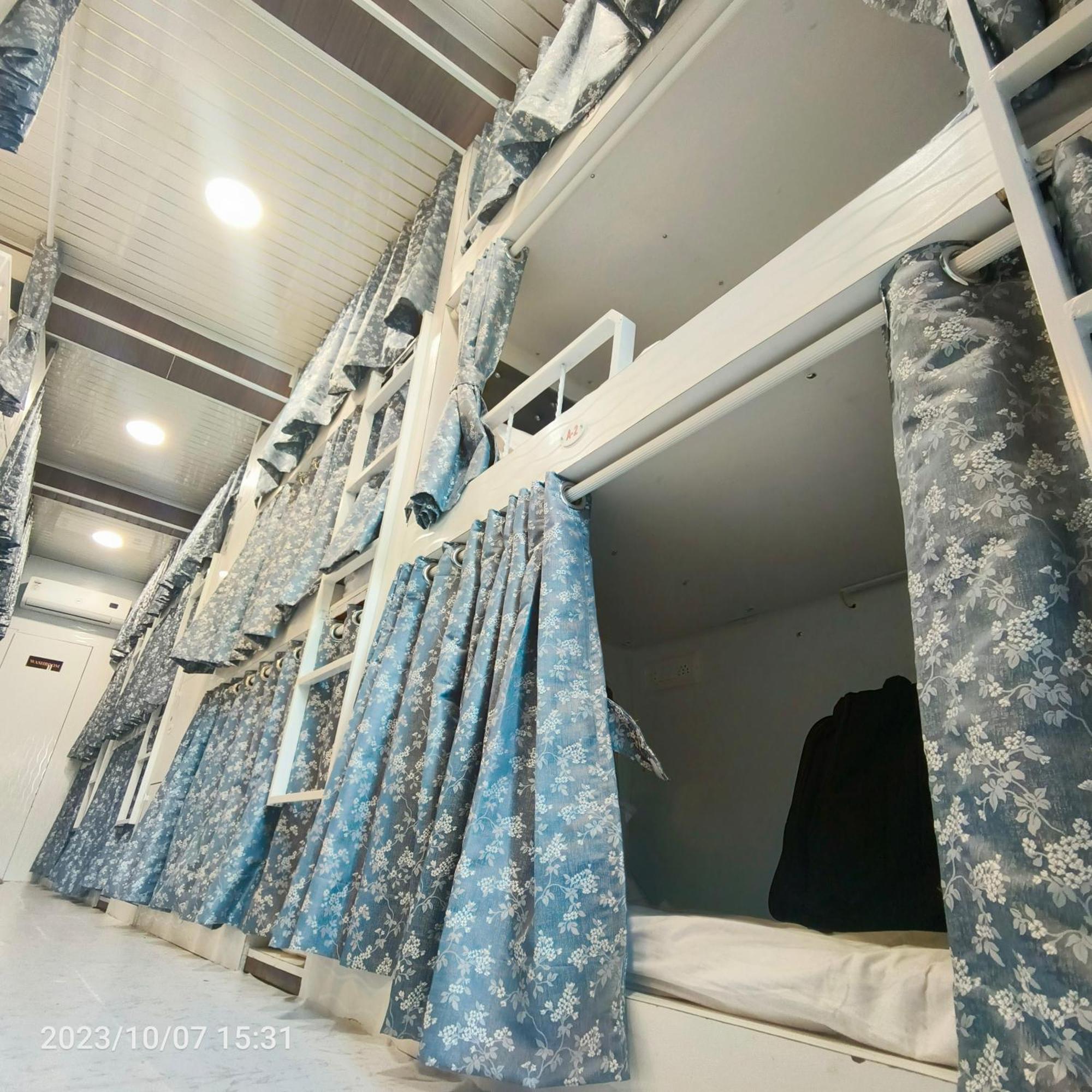 Marol Metro Guest house *