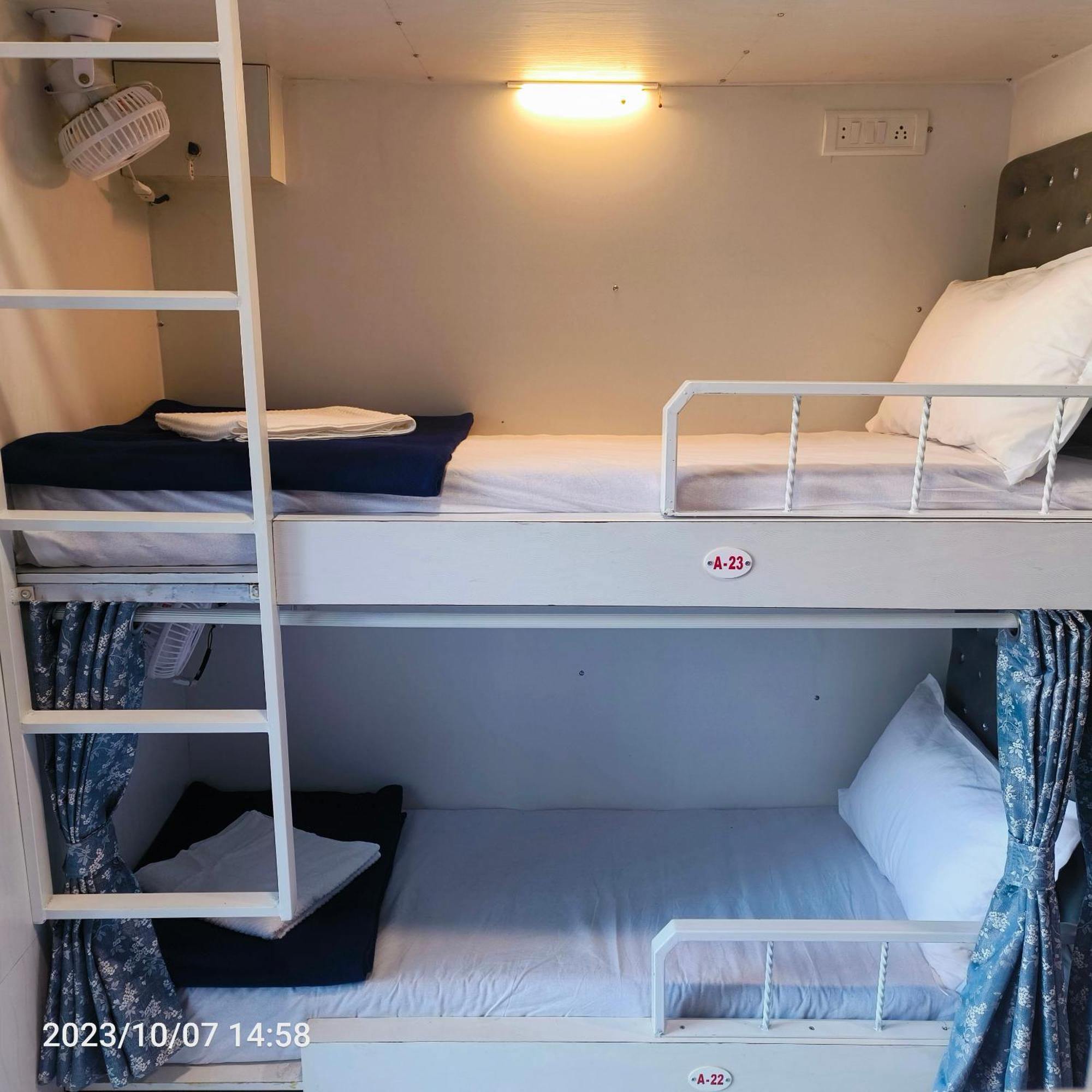Guest house Marol Metro *