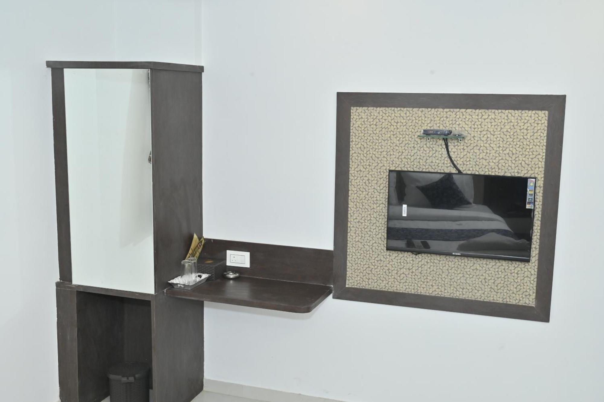 Hotel Shahi Terminal-2