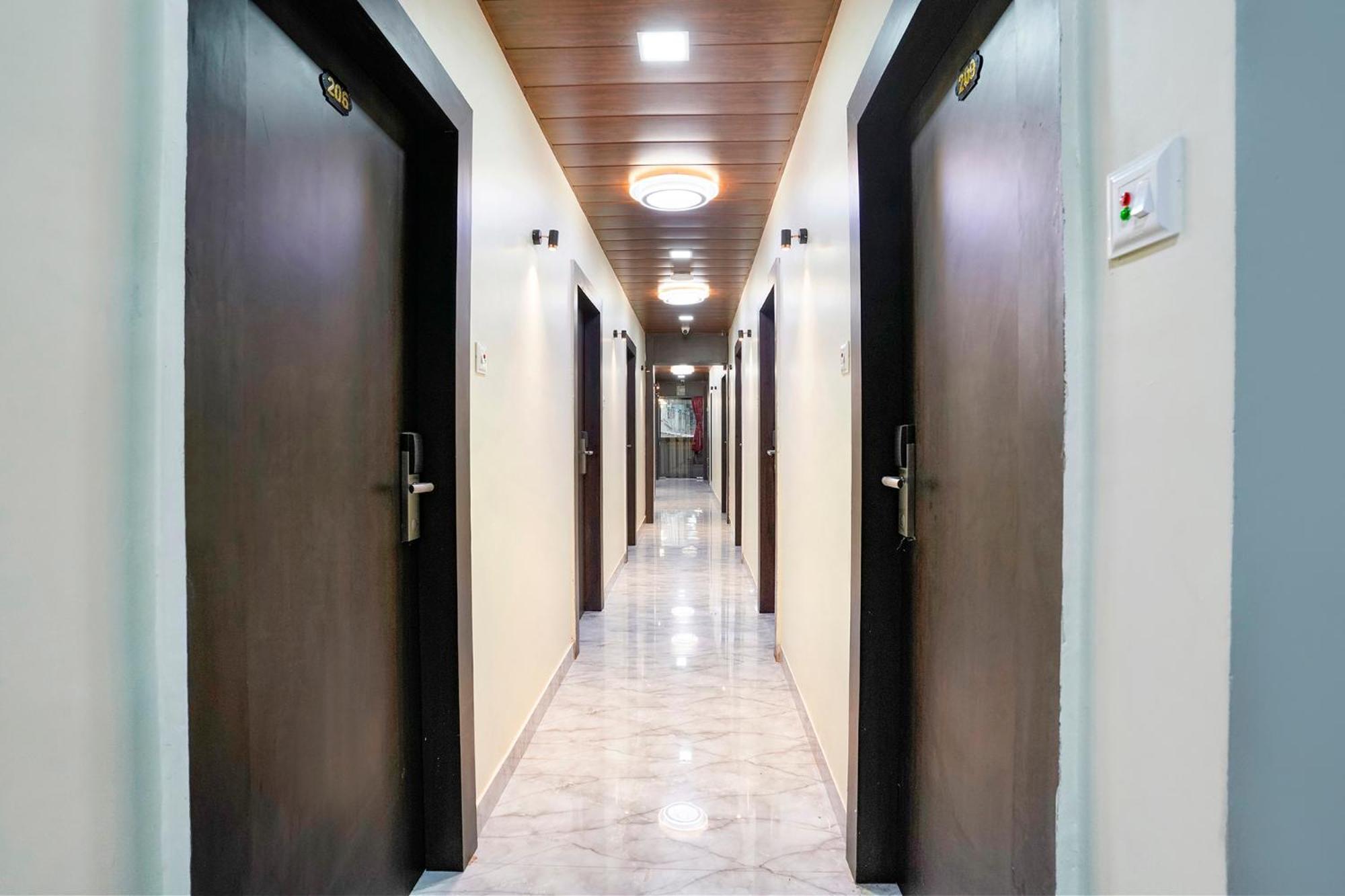 Hotel Fabexpress Gulshan Grand - Nr Gateway Of India