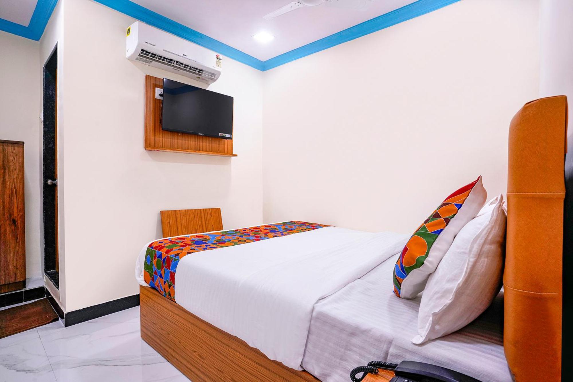 Fabexpress Raj Palace - 1 Km To Sakinaka Metro Hotel 3*