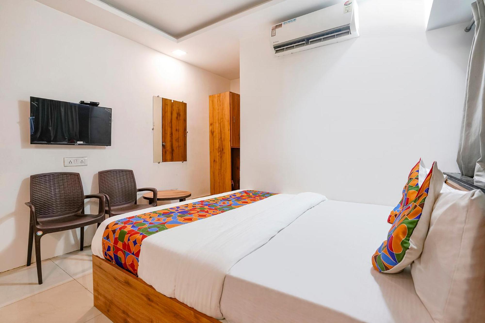 Fabhotel Shiv Leela Grand Hotel