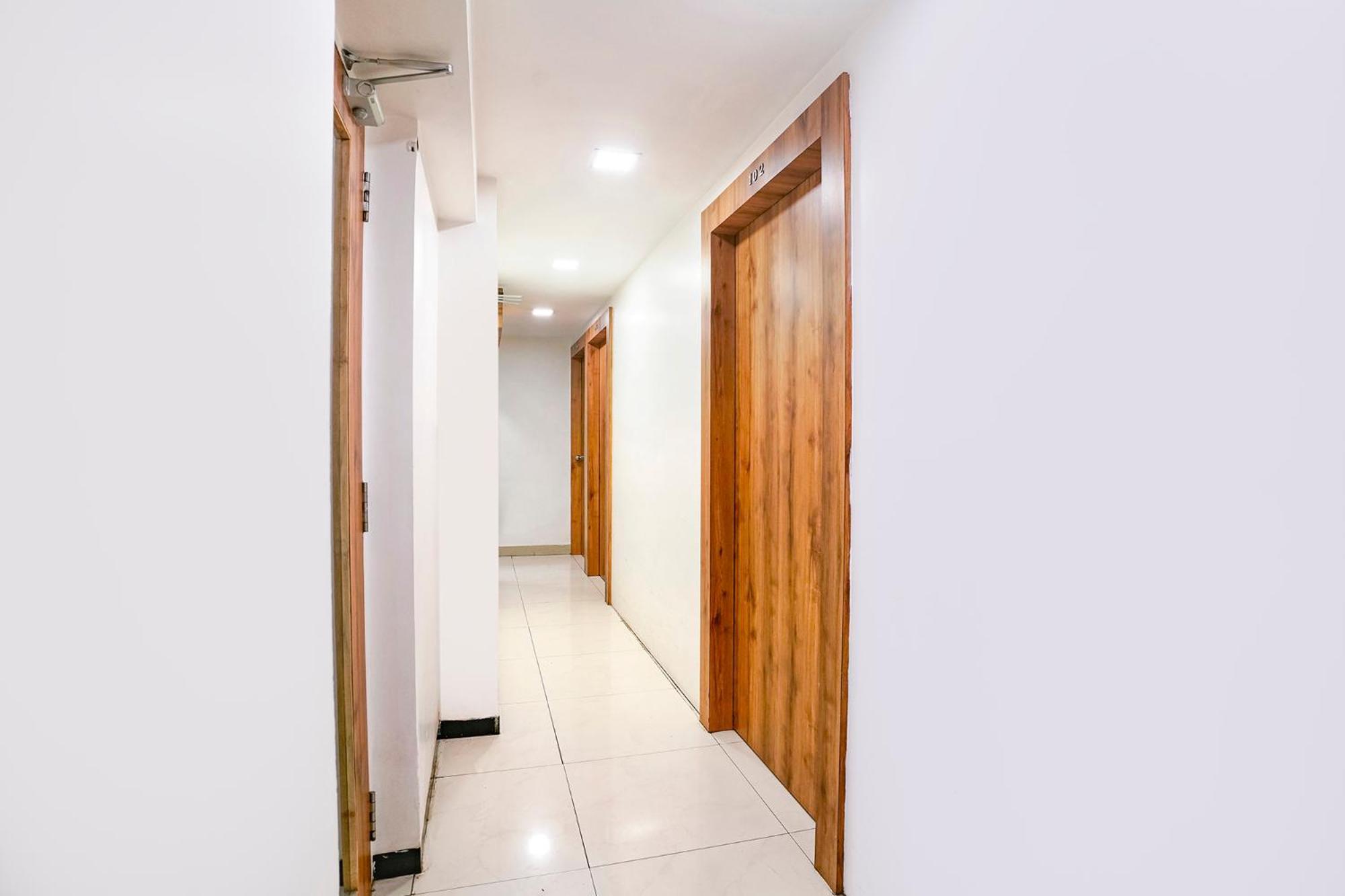 Fabhotel Shiv Leela Grand Hotel