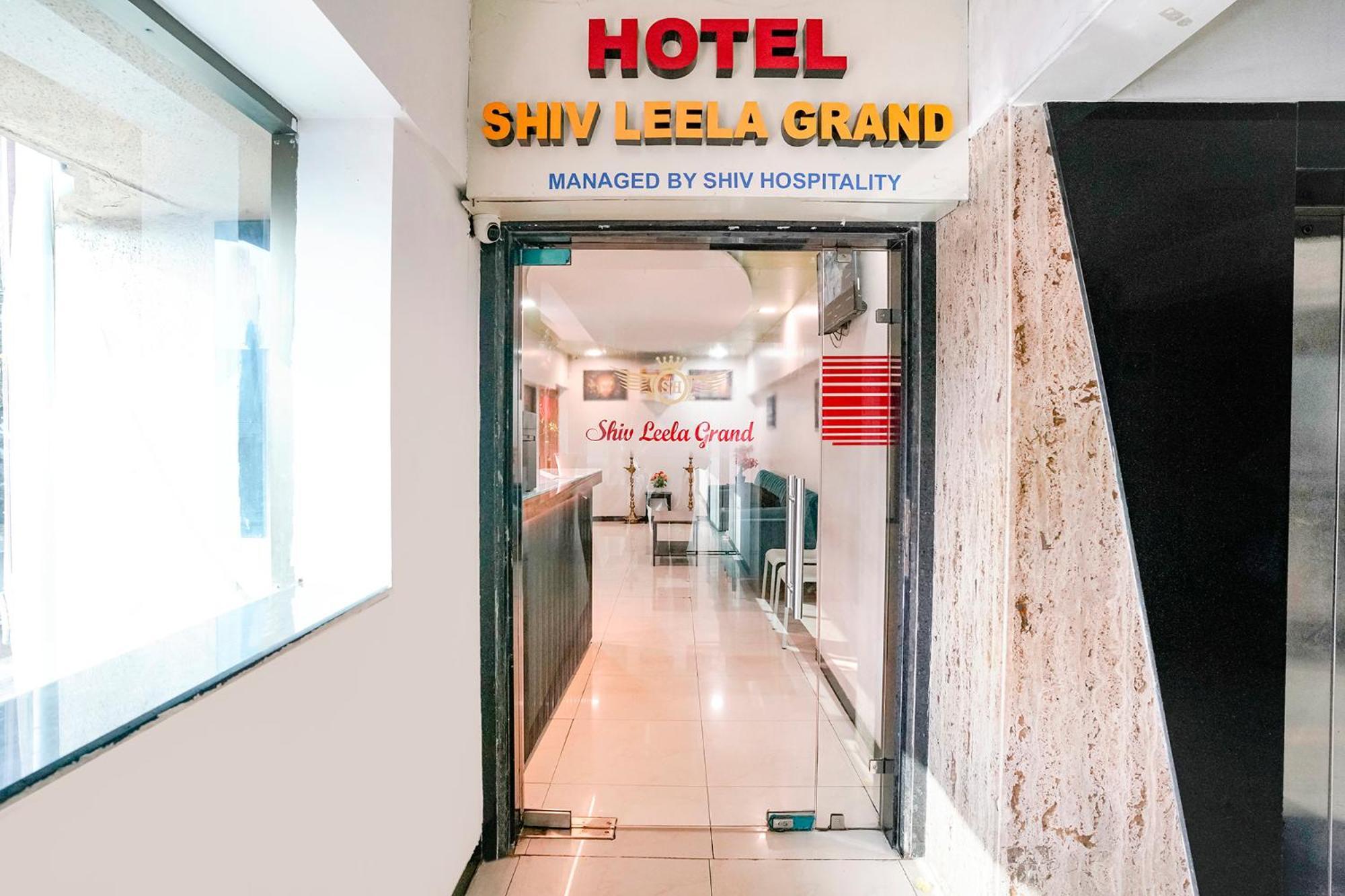 Hotel Fabhotel Shiv Leela Grand 3*