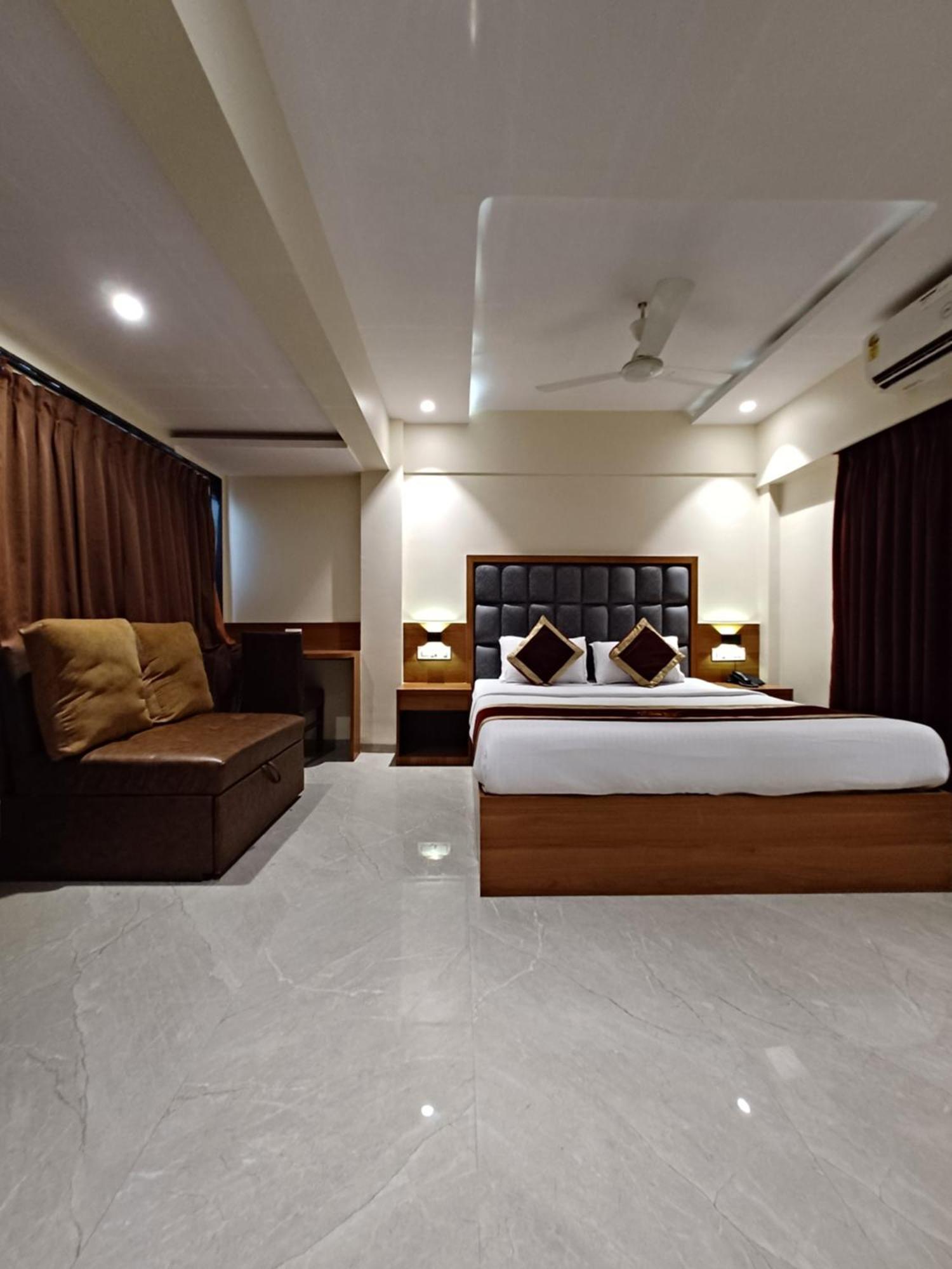Ratna Mahal Hotel Mumbai