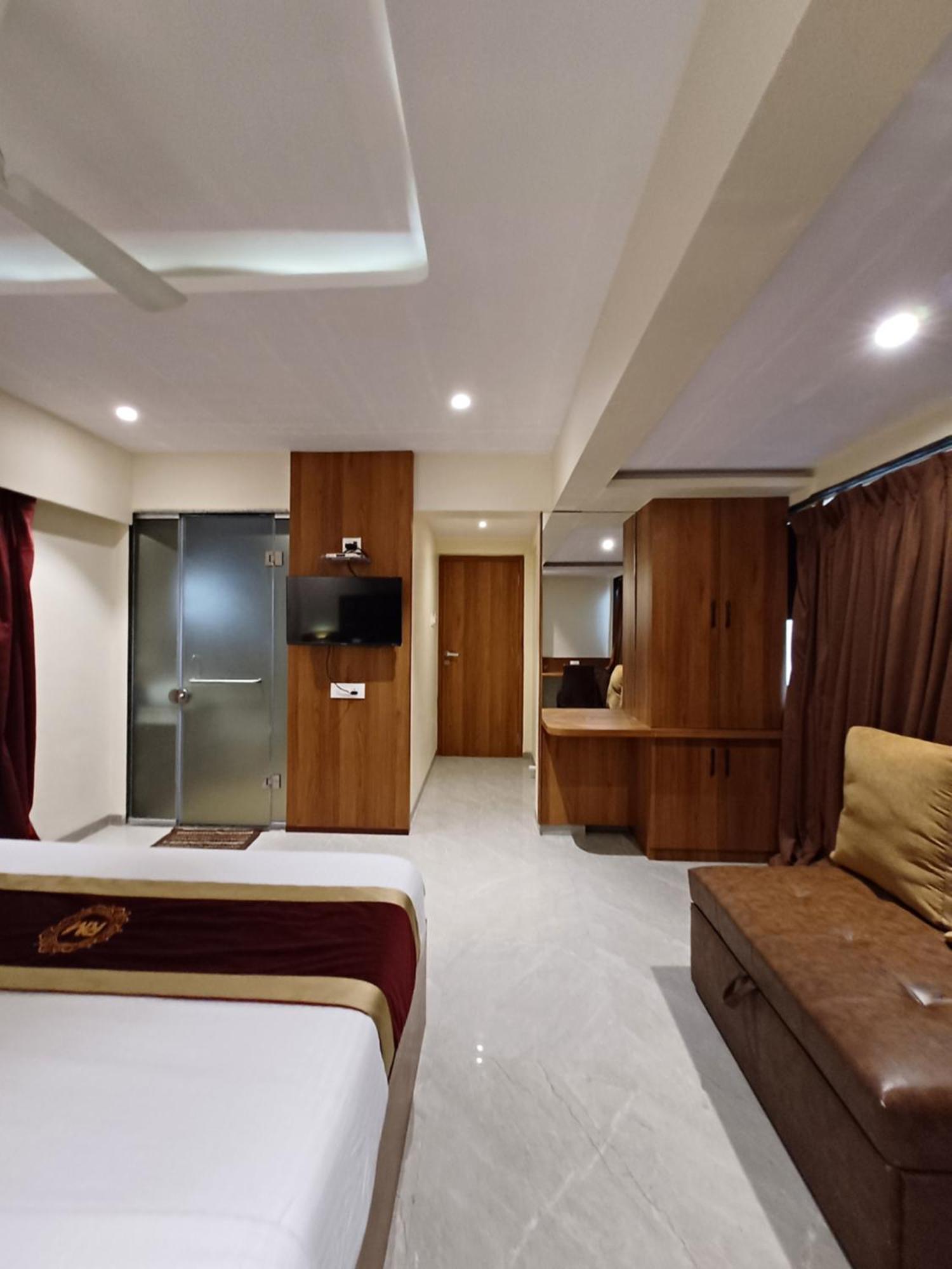 Hotel Ratna Mahal