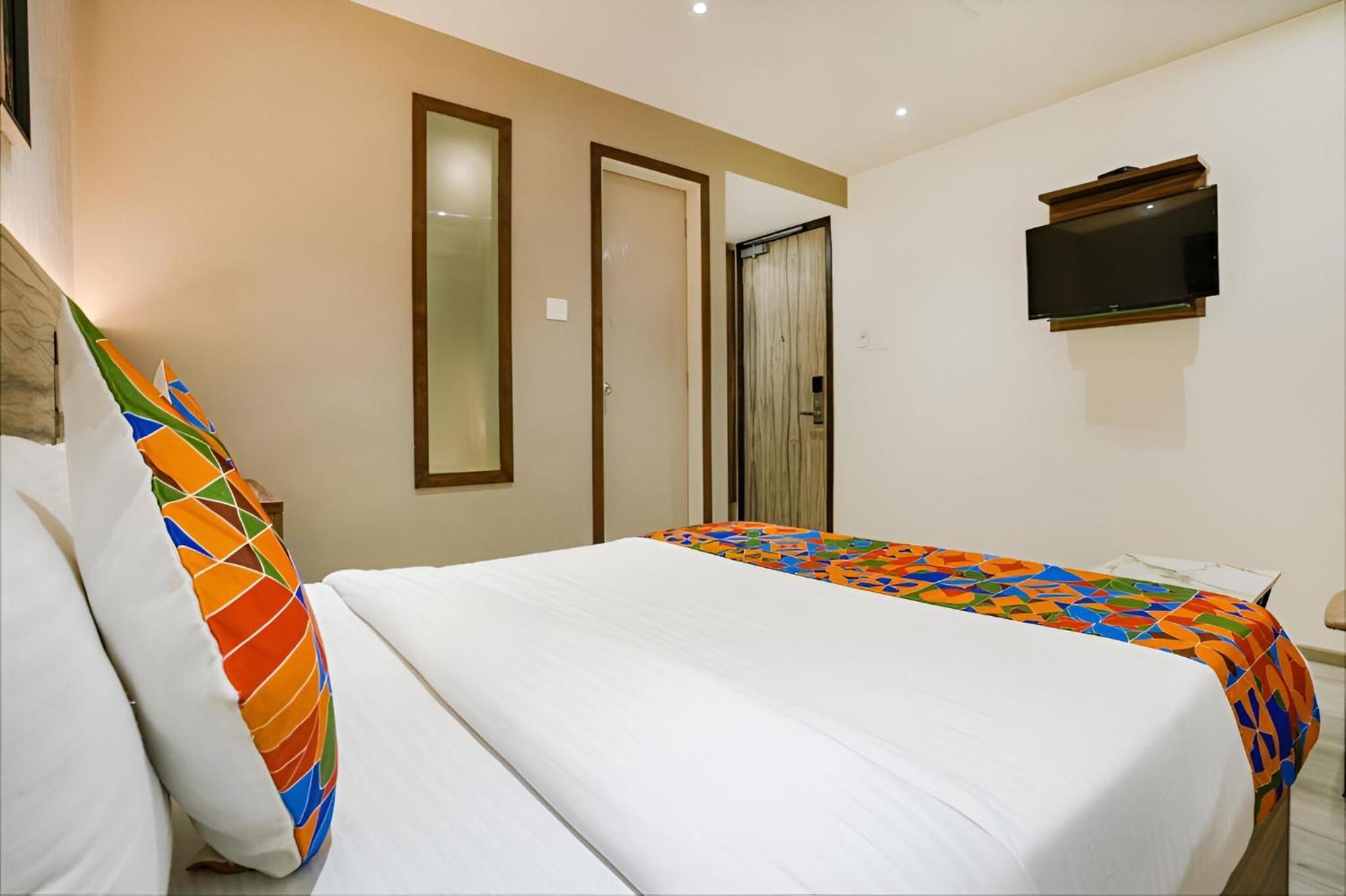 Glitz Dream Residency Nr Iit - Powai