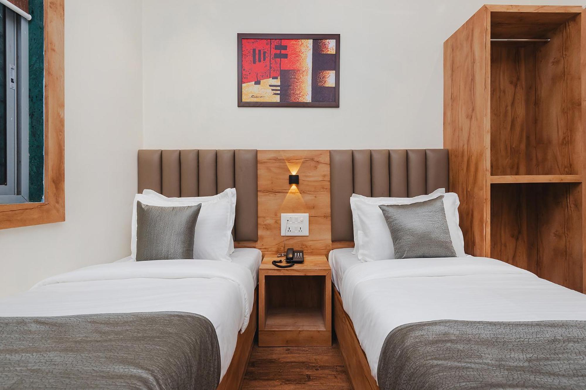 Fabhotel Airport Palace - Nr International Airport Hotel Mumbai
