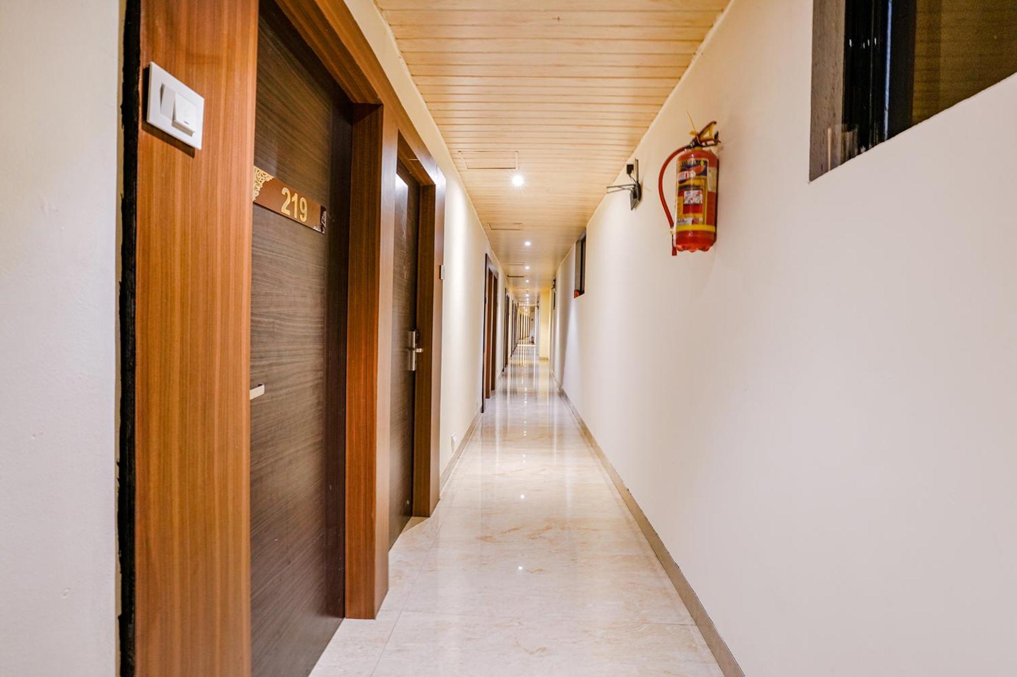 Fabexpress Embassy - Nr Bkc Hotel Mumbai