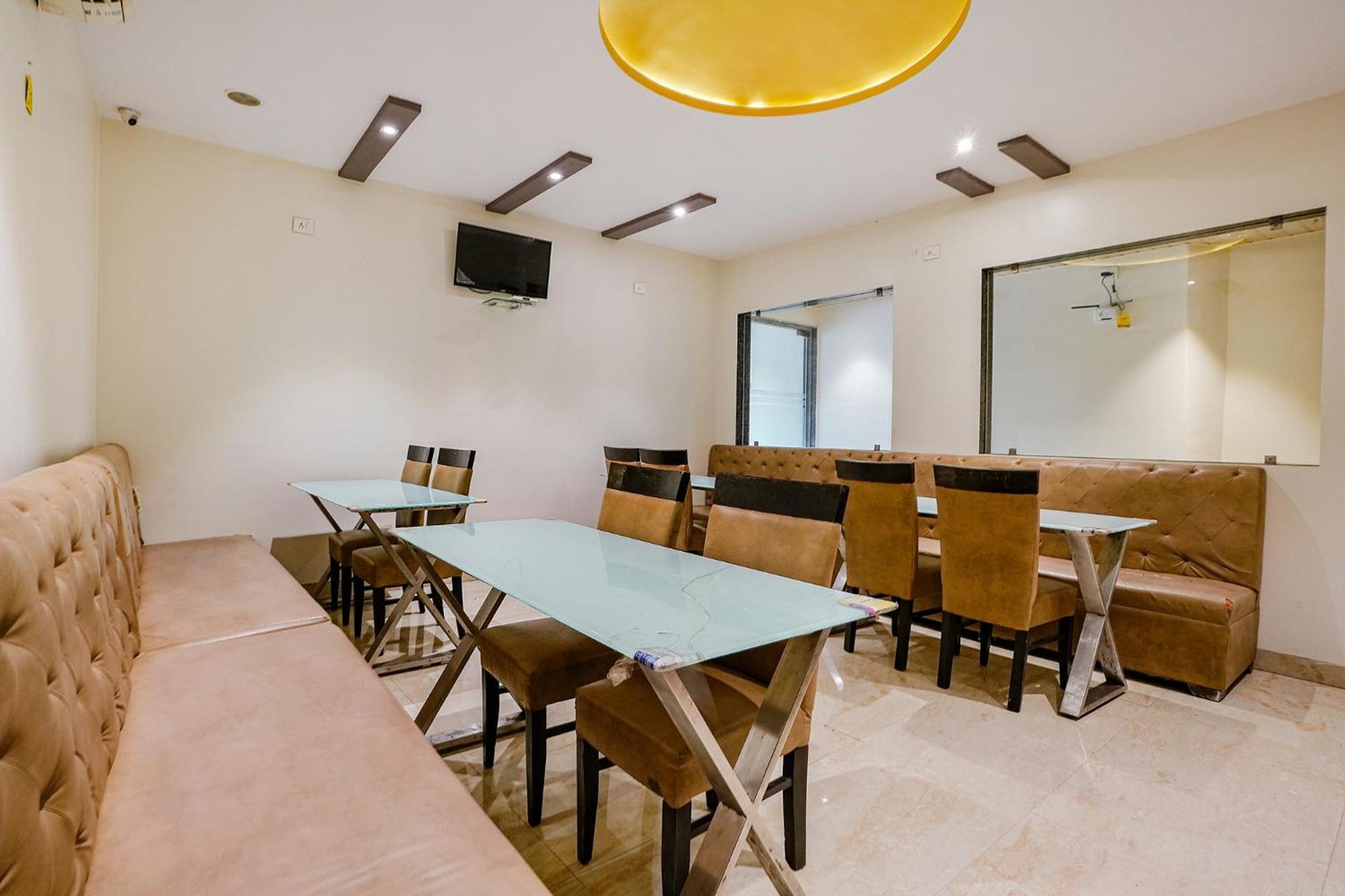 Hotel Fabexpress Embassy - Nr Bkc Mumbai