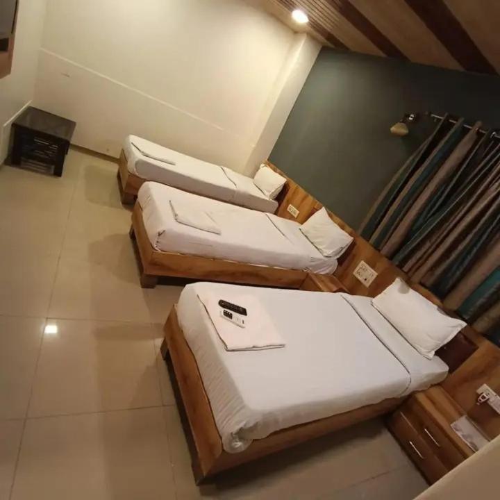 F1 Hotel 3*