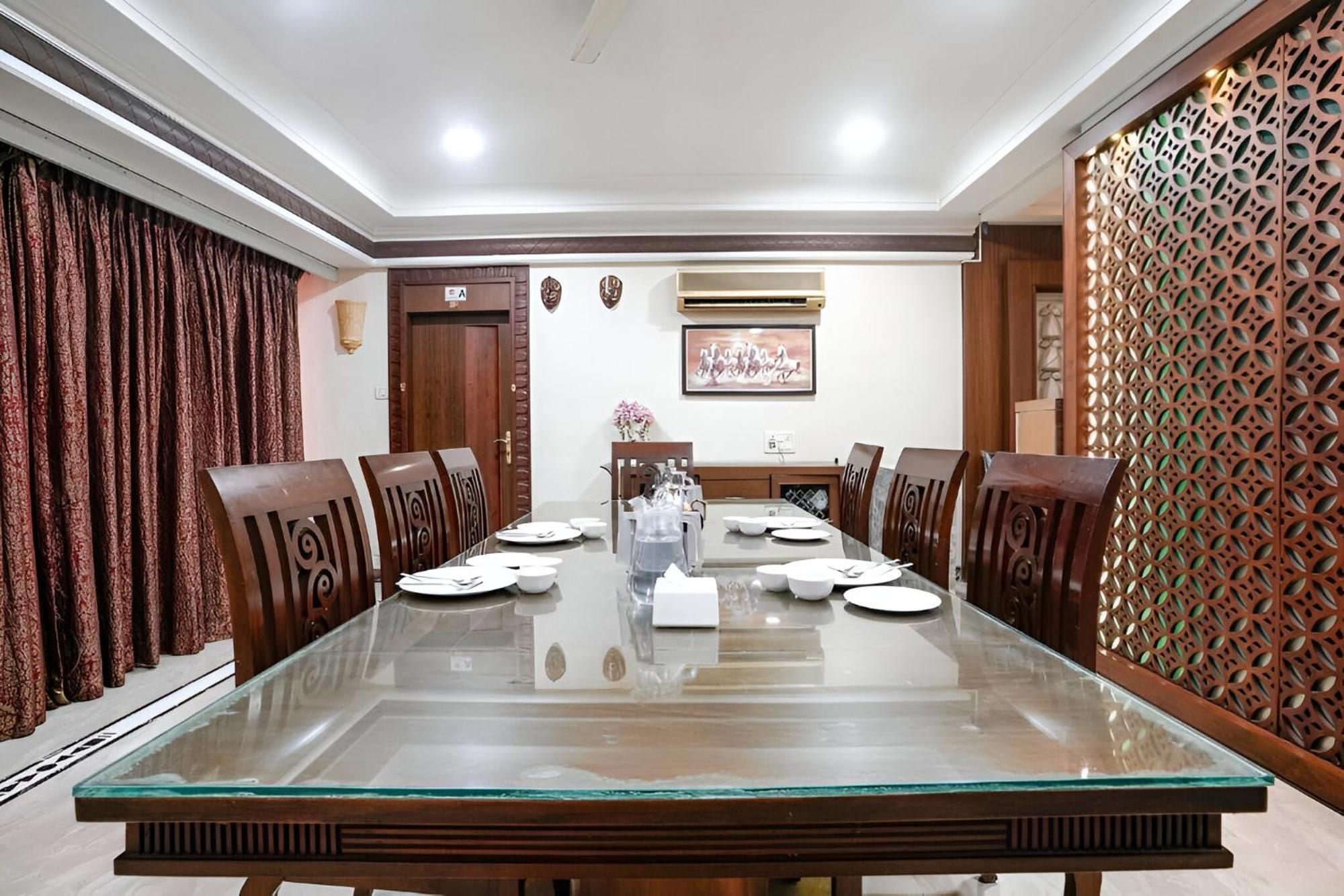 Apartment Retreats At Welcome Nr International Airport