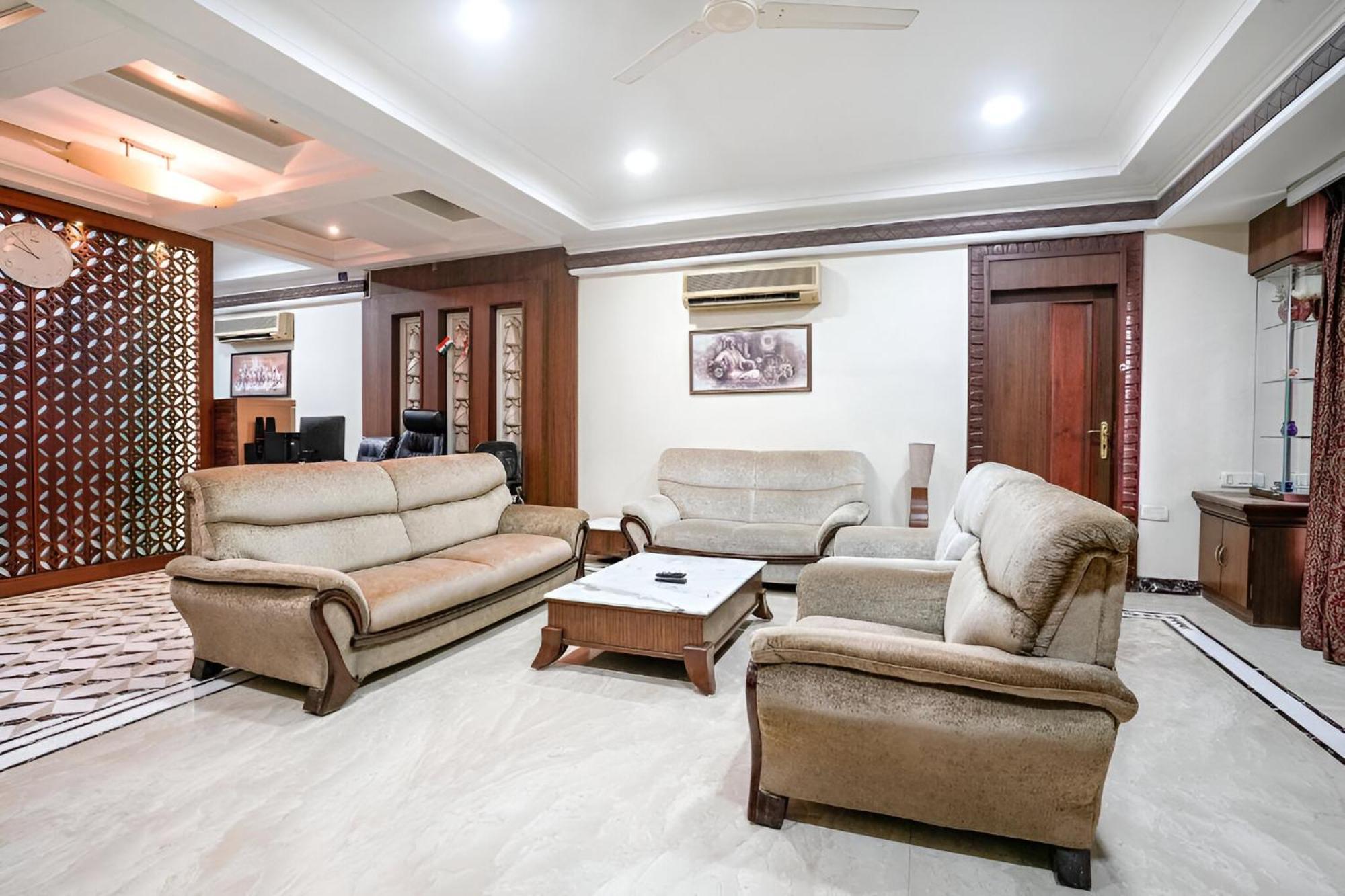 Retreats At Welcome Nr International Airport Apartment